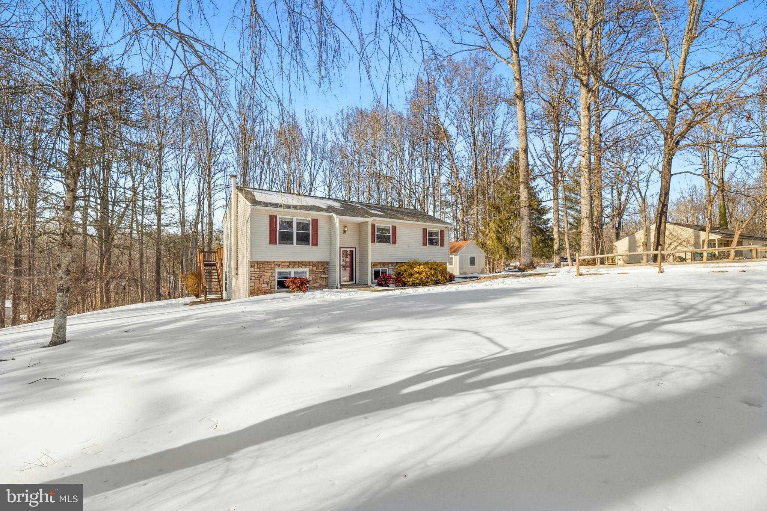 5666 Red Maple CT