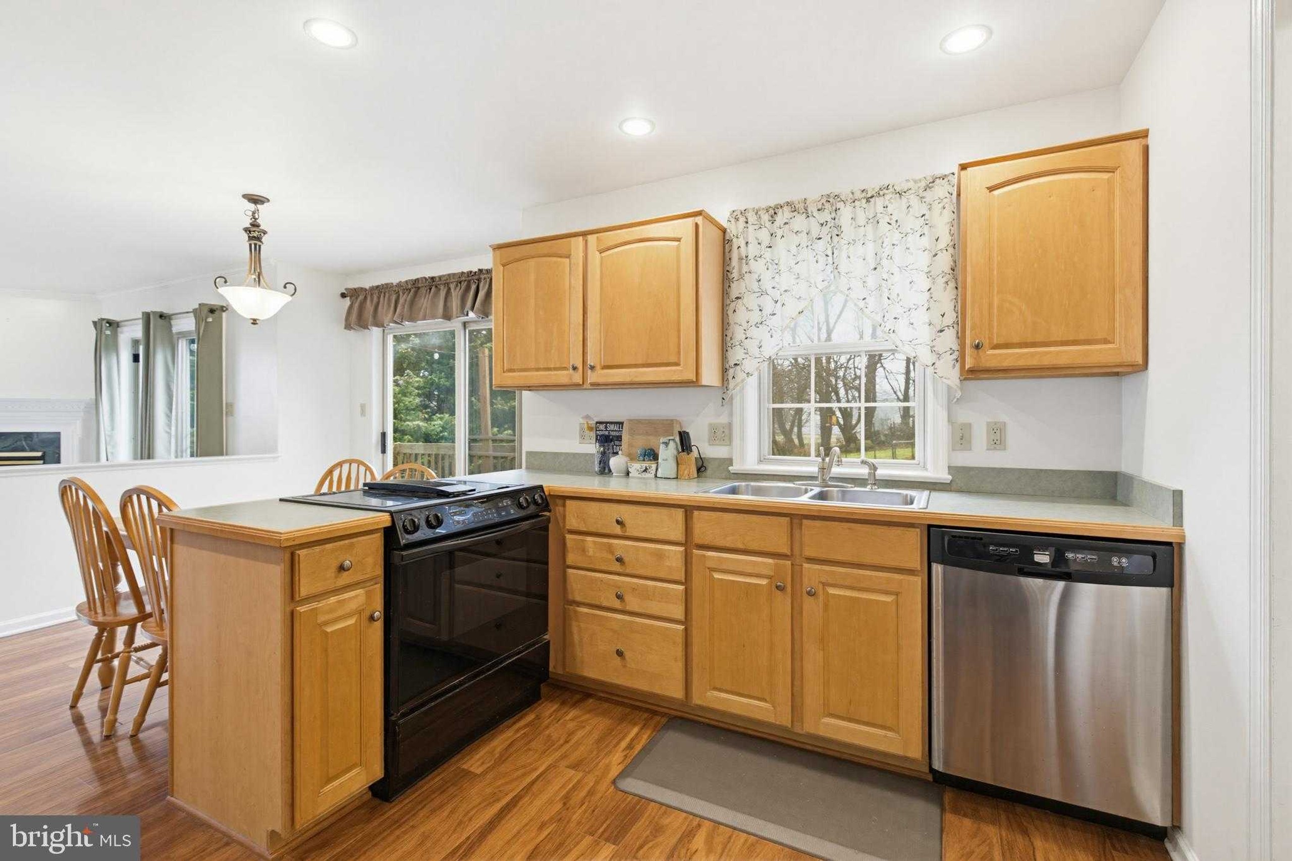 46 Stonewyck Hill Rd photo 13