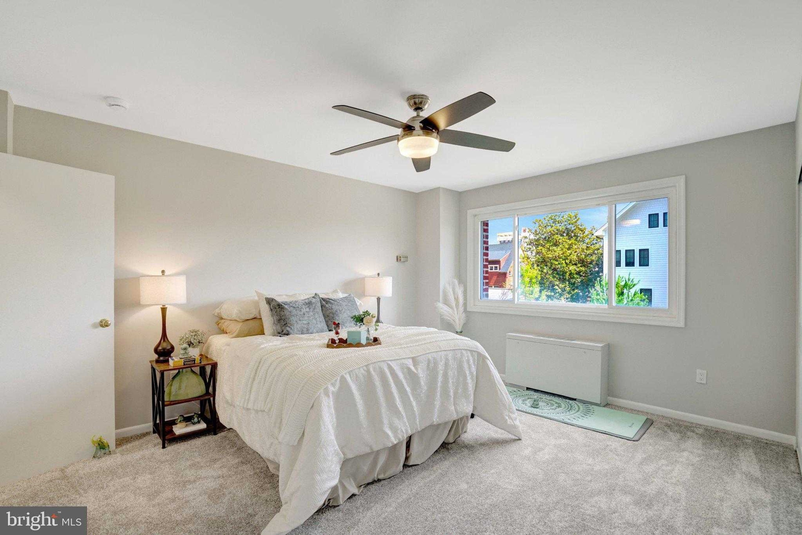 1830 Columbia Pike Apt 107 photo 14