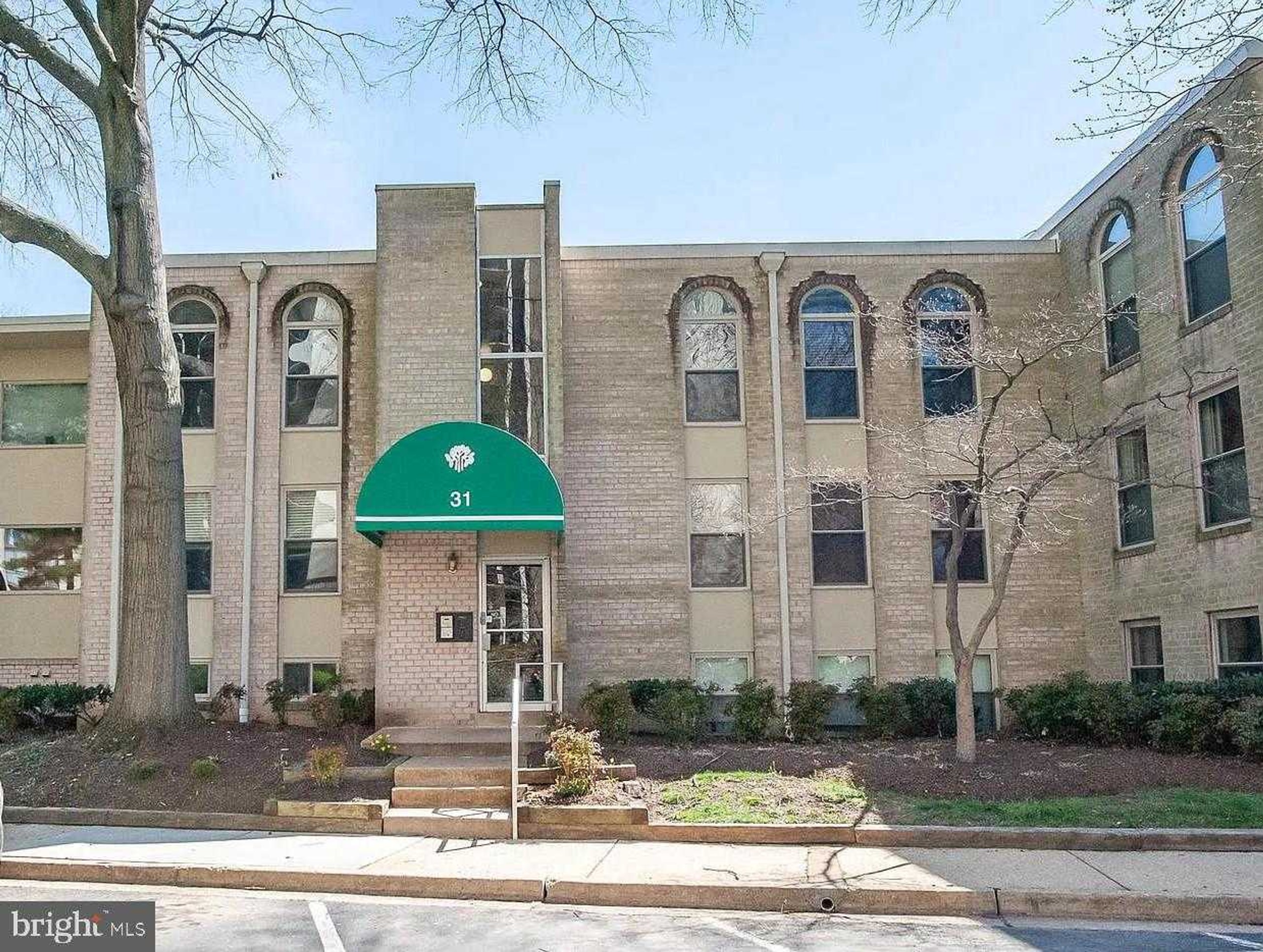 31 Canterbury Sq Apt 301
