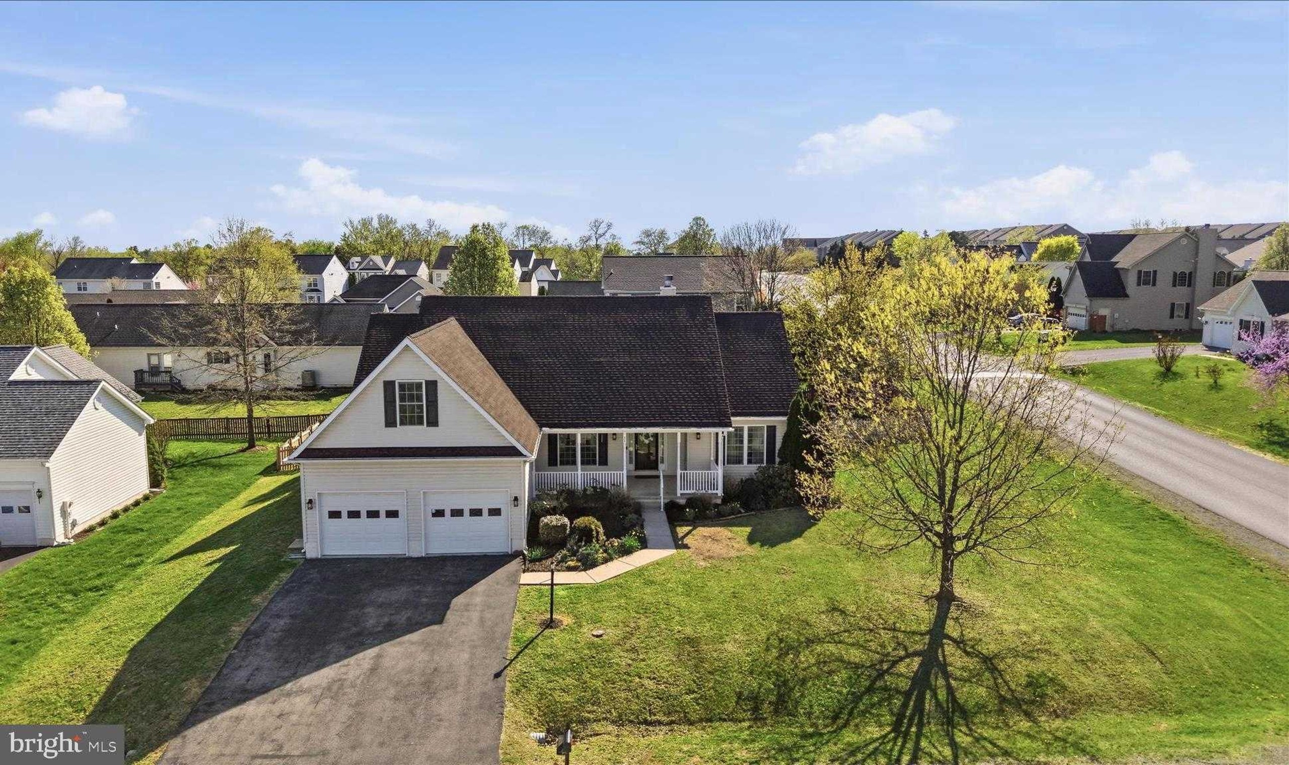 24 Creighton CT, Martinsburg