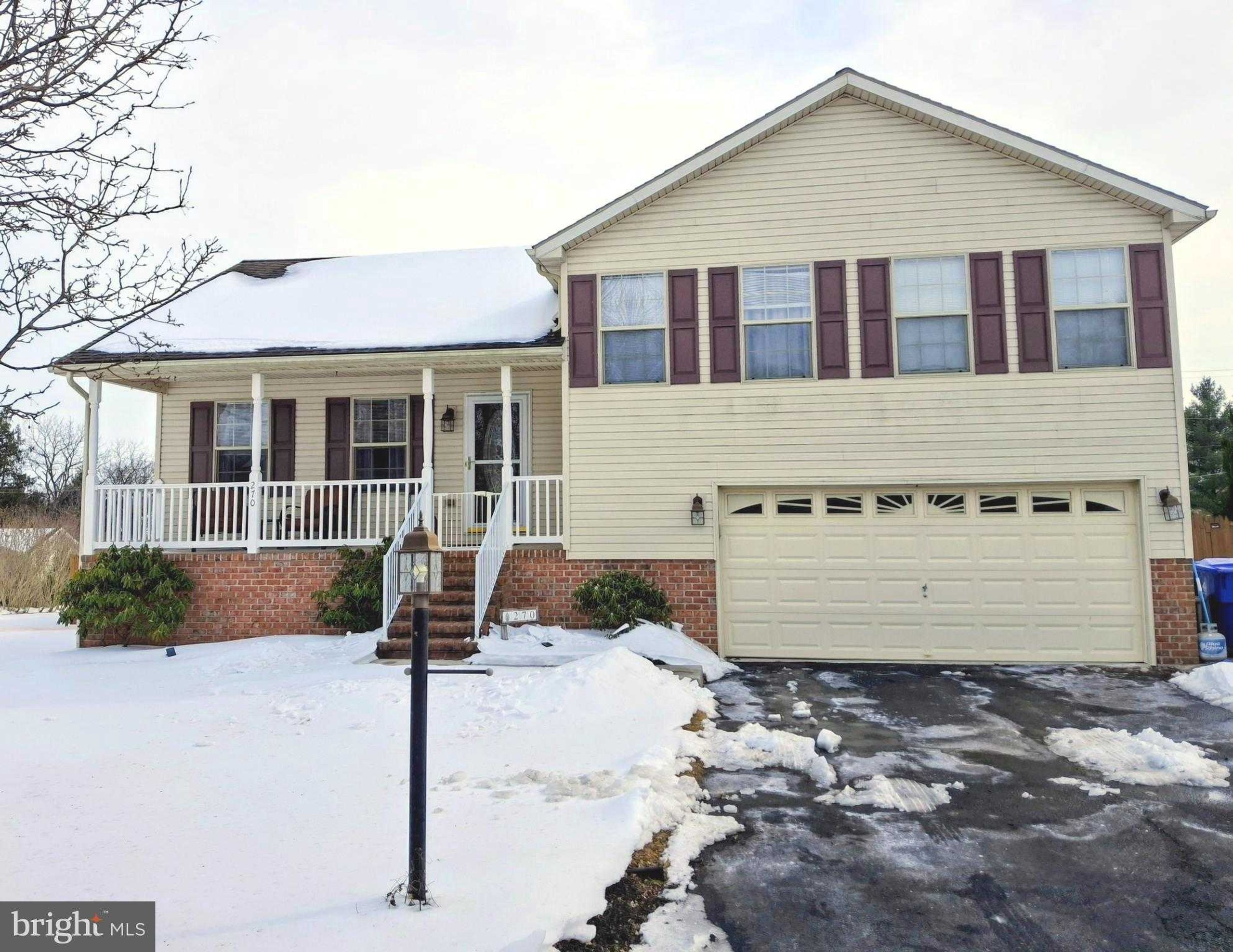 270 Hillside Dr