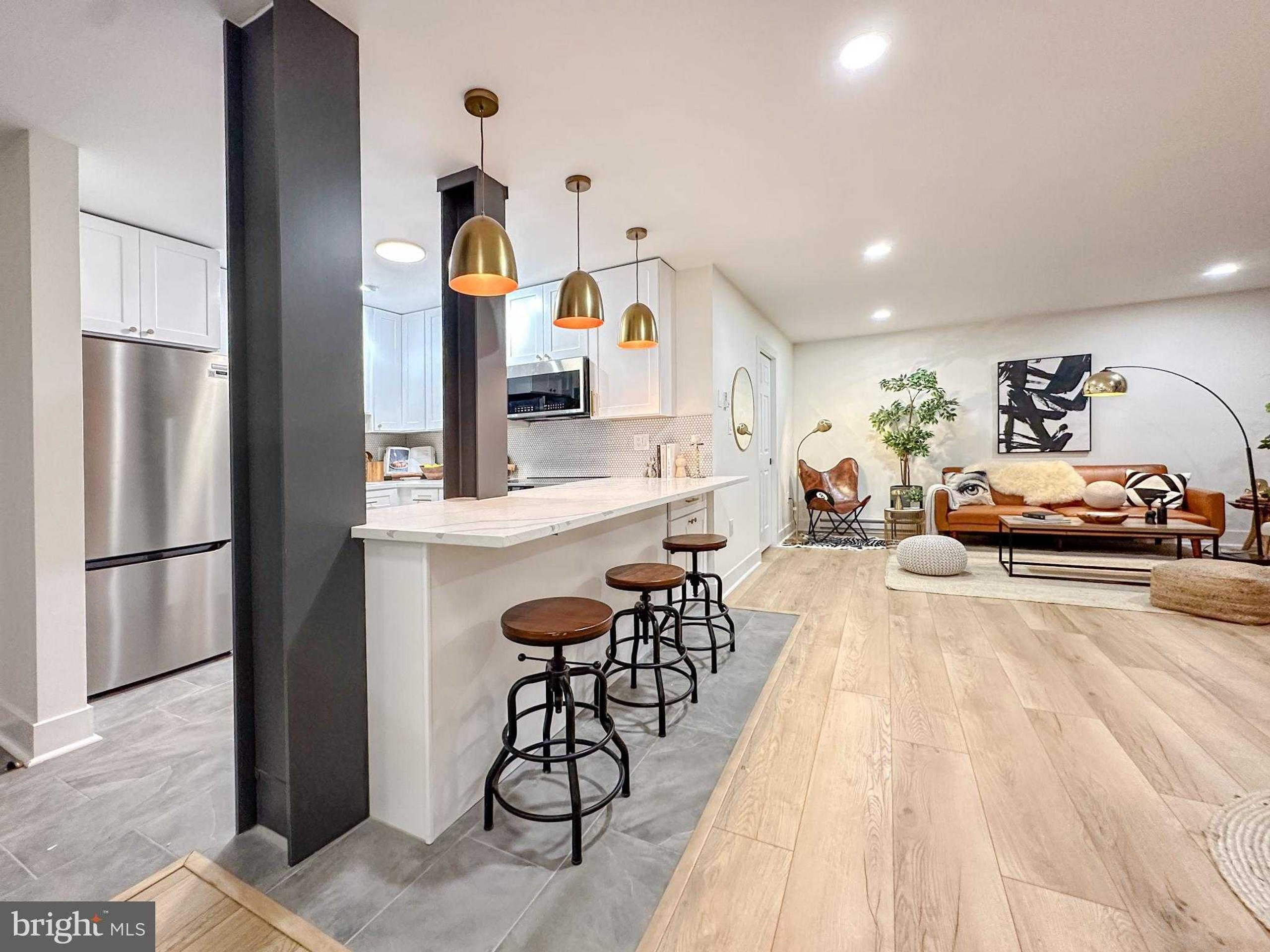 3245 Rio Dr Apt 206