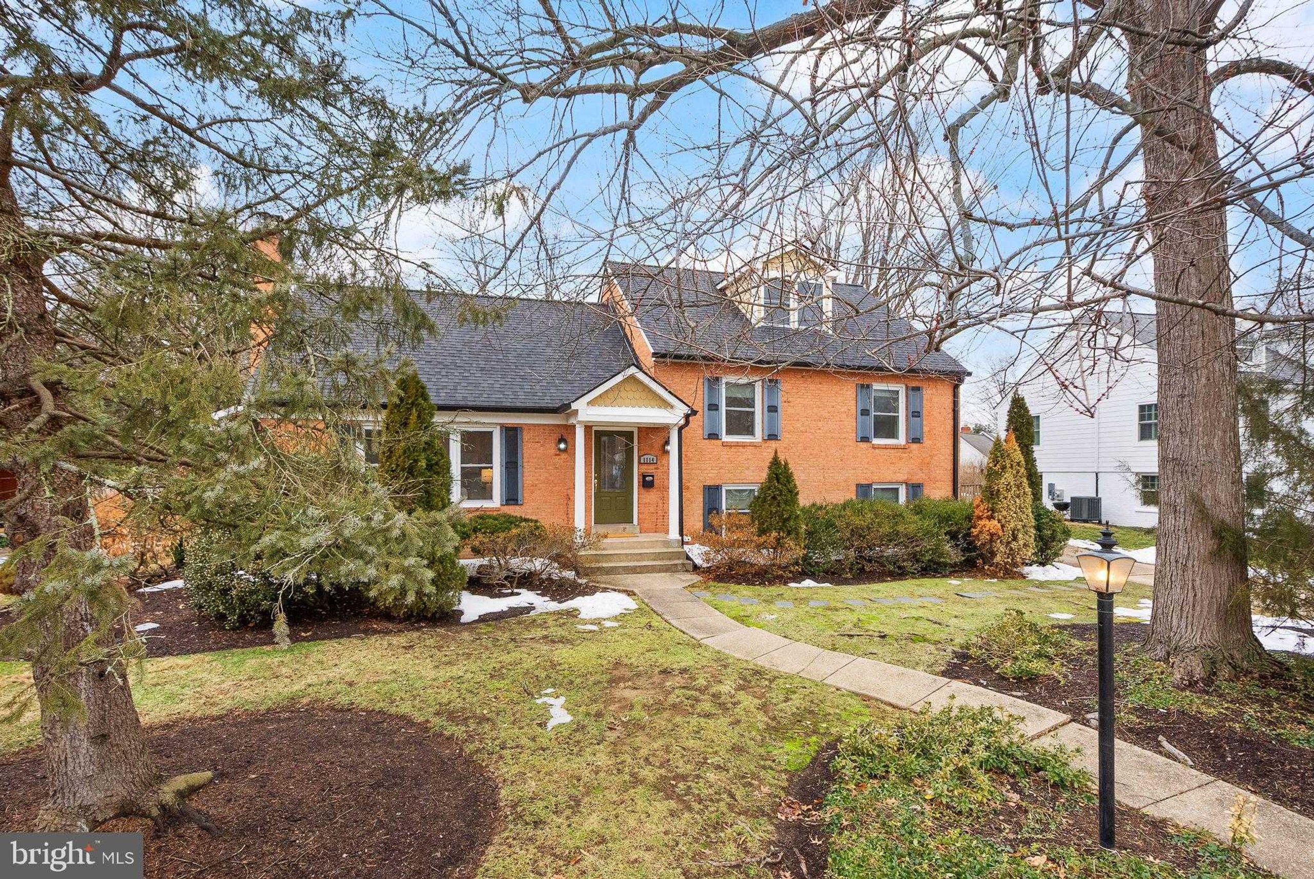 1114 Alden Rd