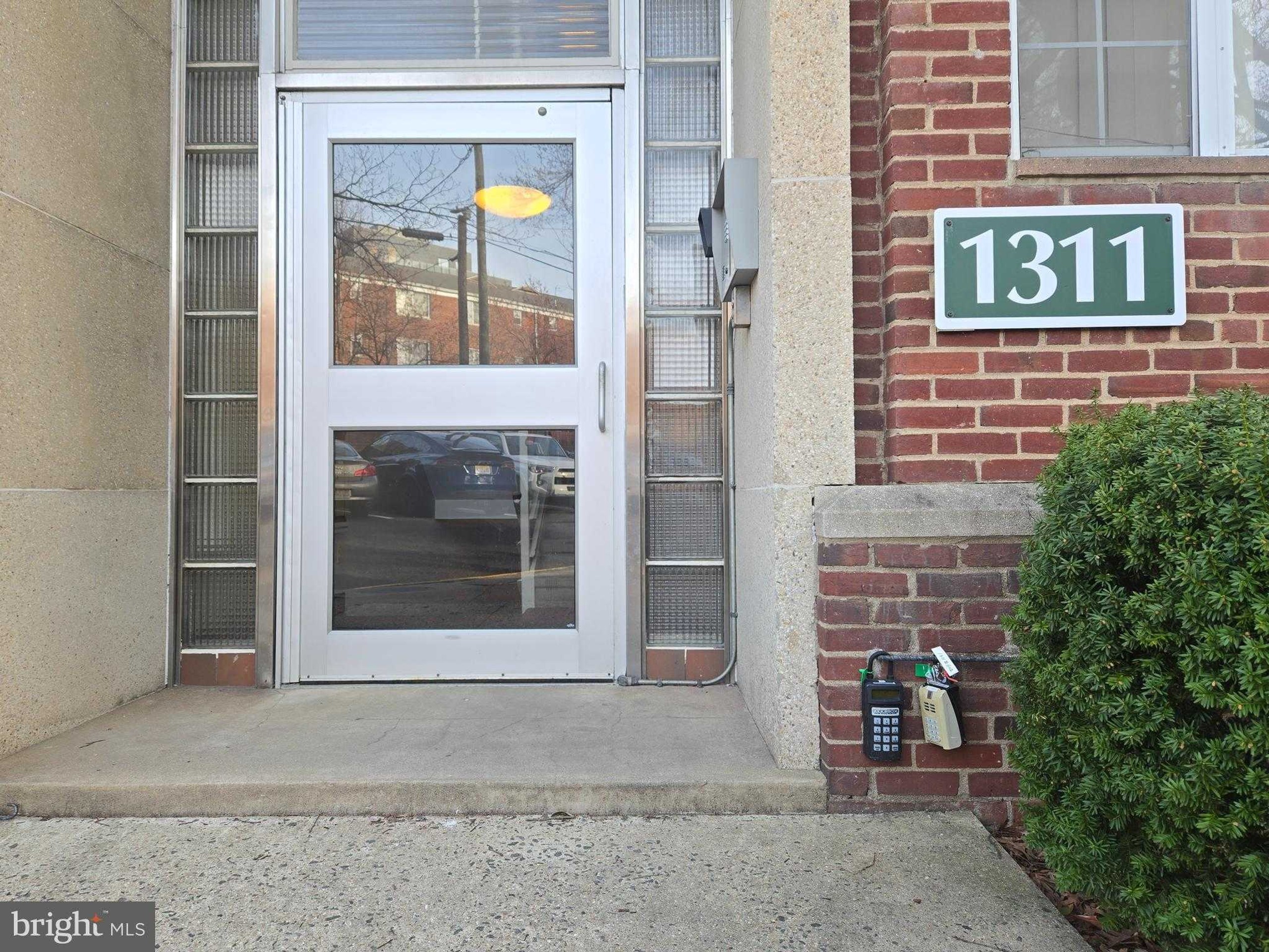 1311 N Ode St Apt 602, Arlington