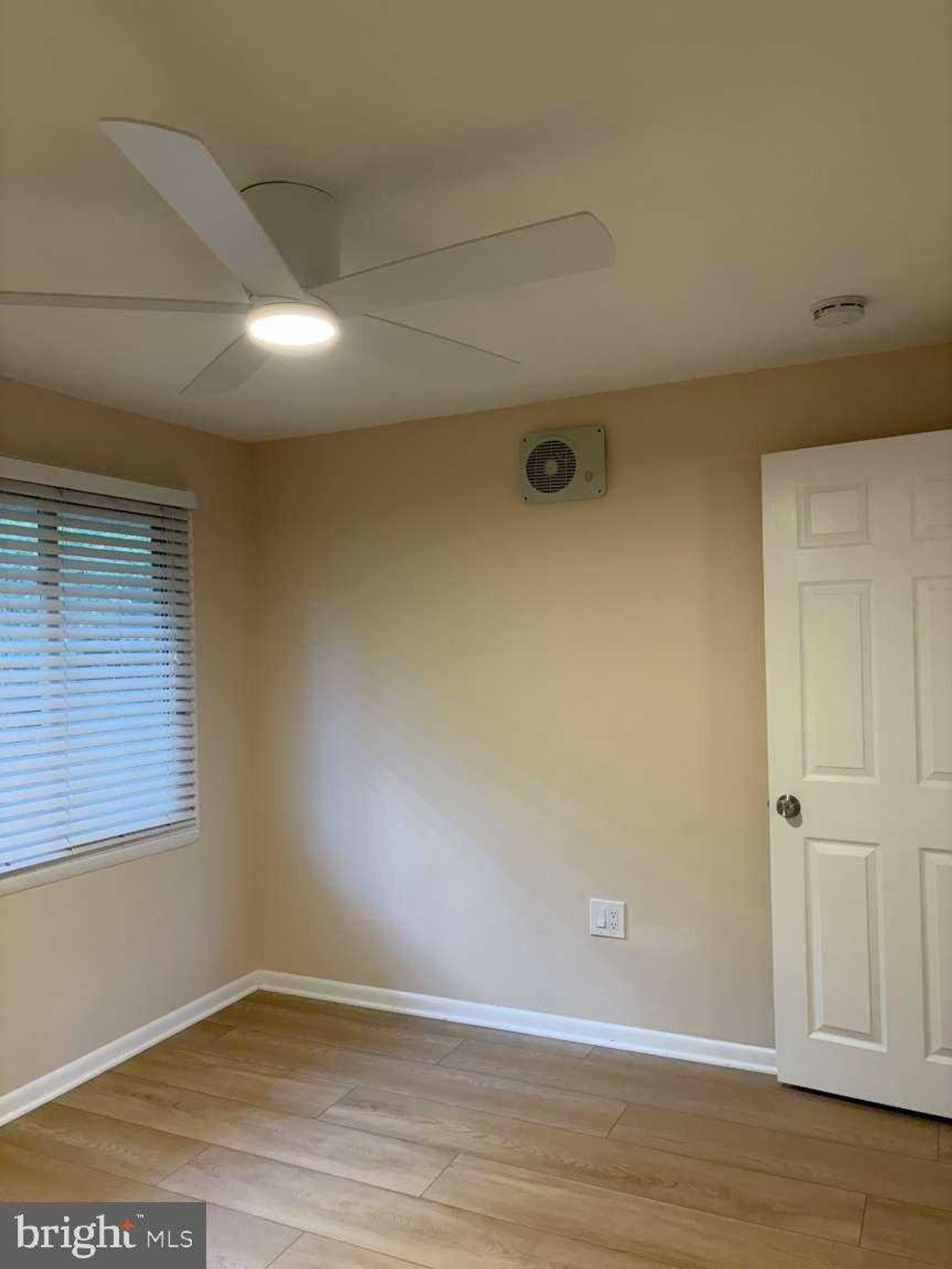 250 Tanglewood Ln Apt G4 photo 10