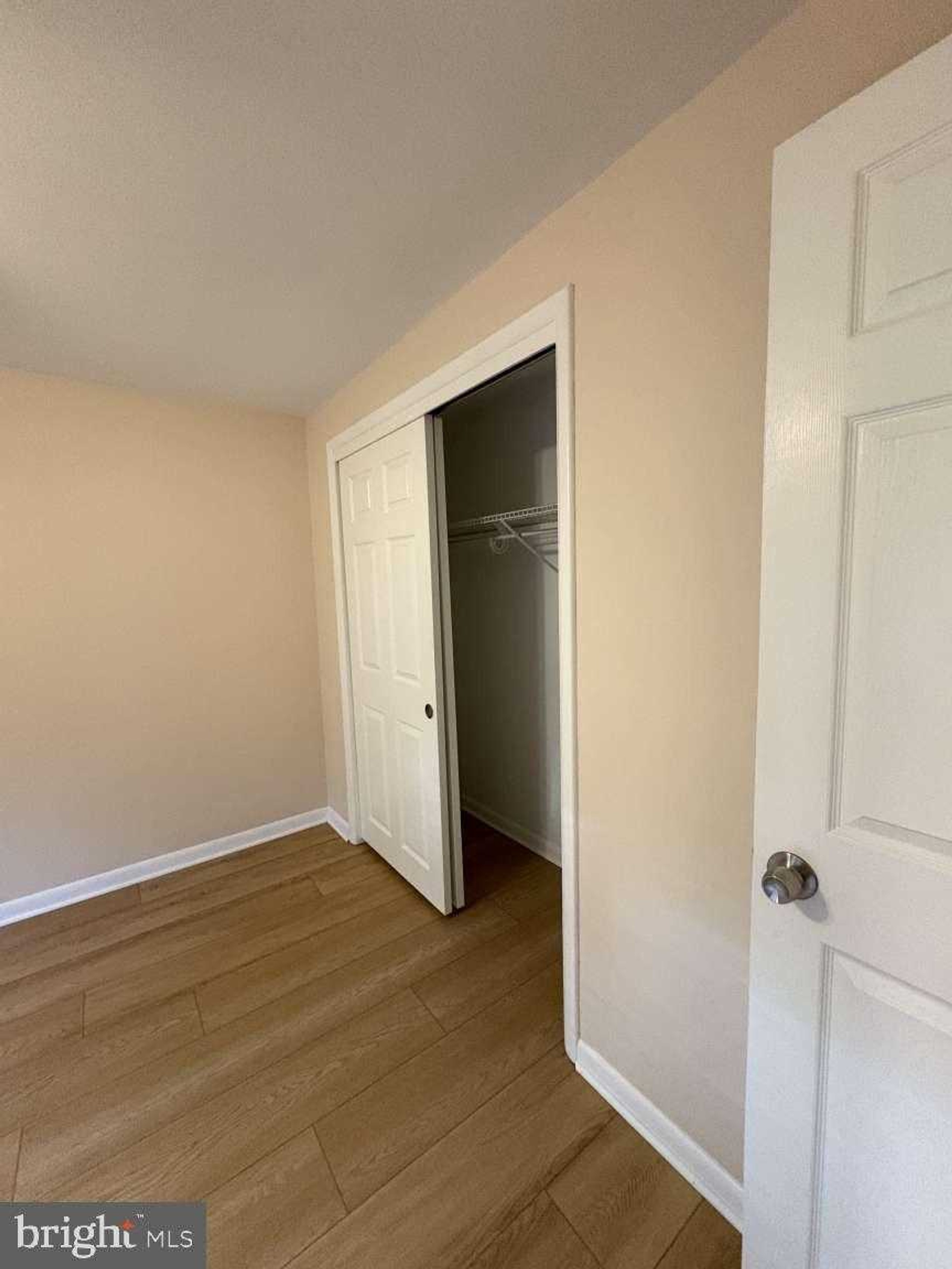 250 Tanglewood Ln Apt G4 photo 9