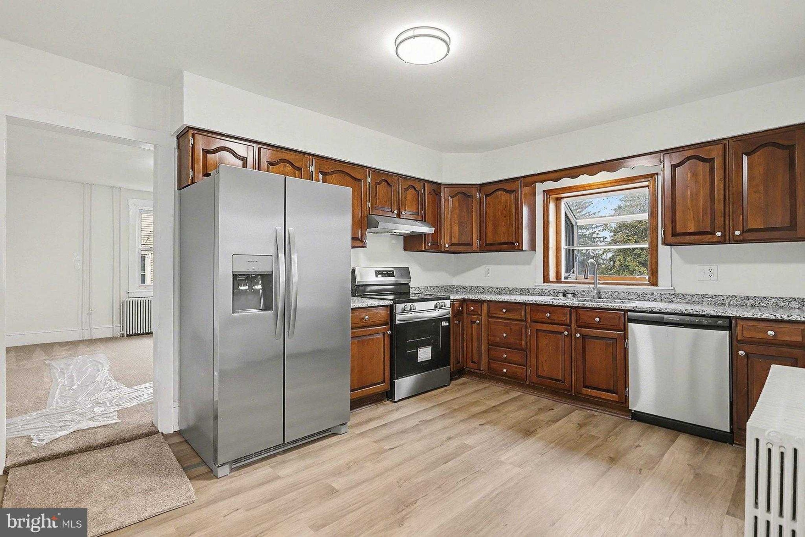 31 N Market St photo 20