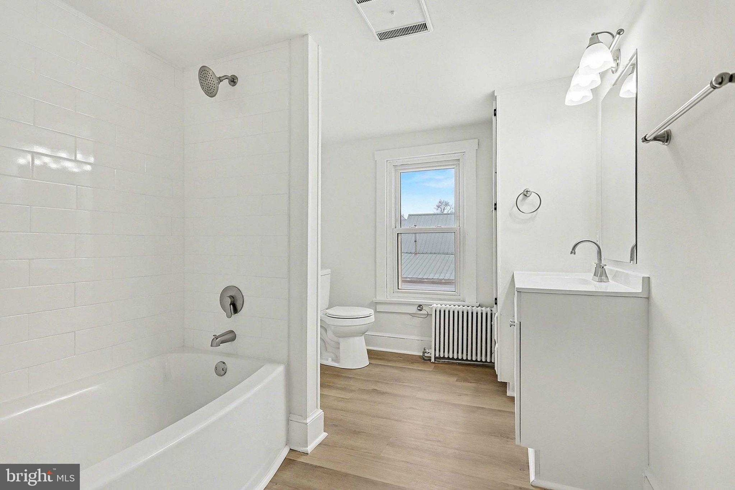 31 N Market St photo 8