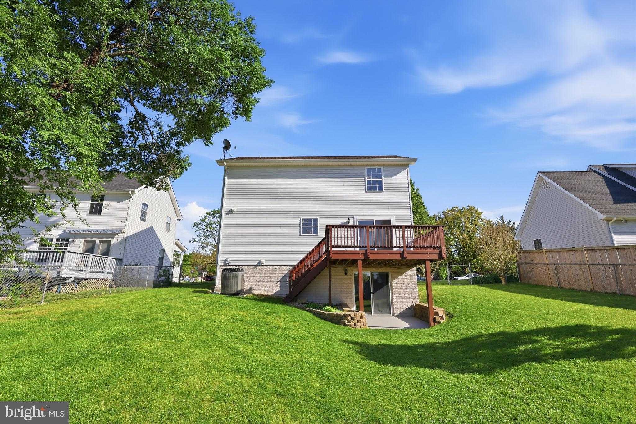 7020 Helm Dr photo 32