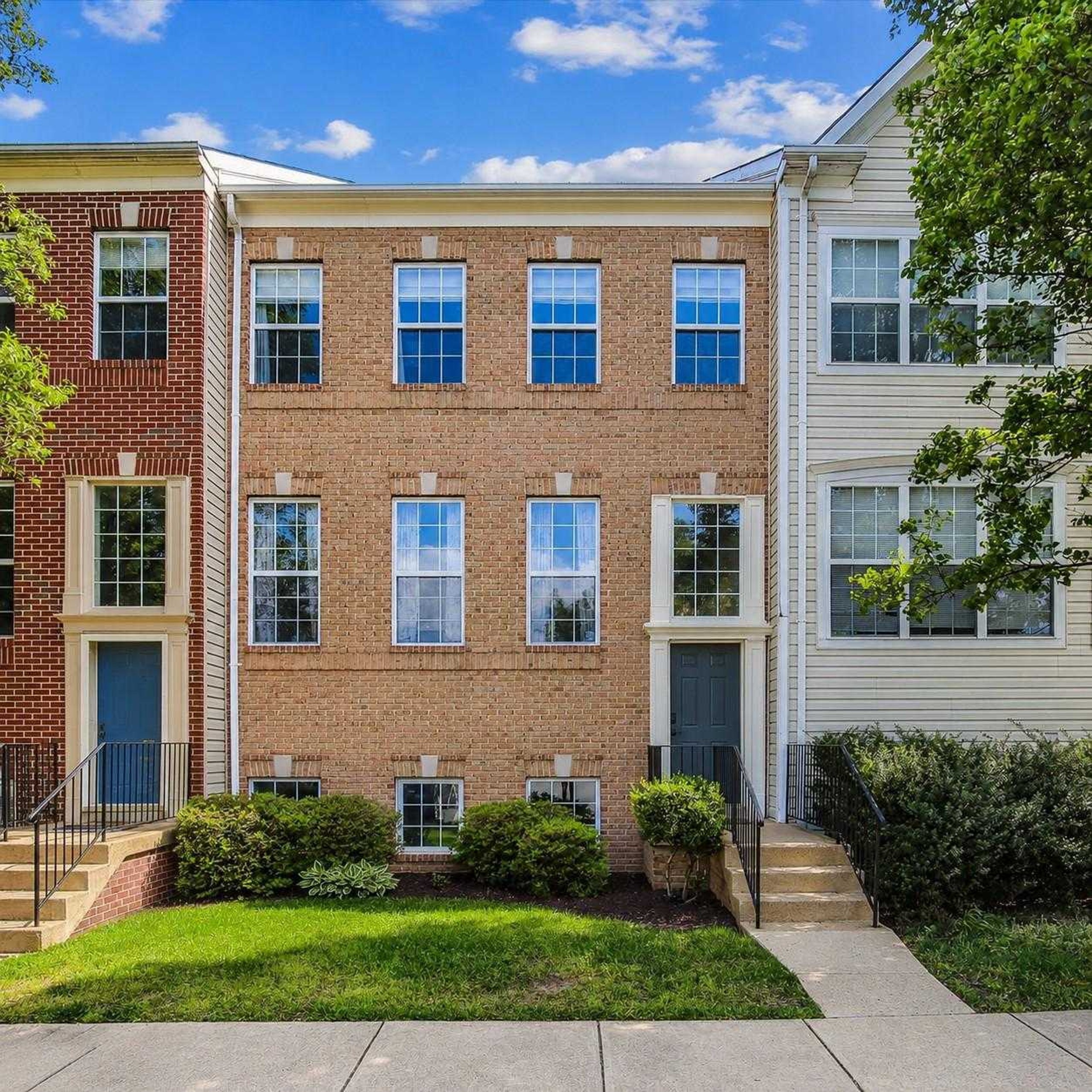 6614 Charles Green Sq, Alexandria