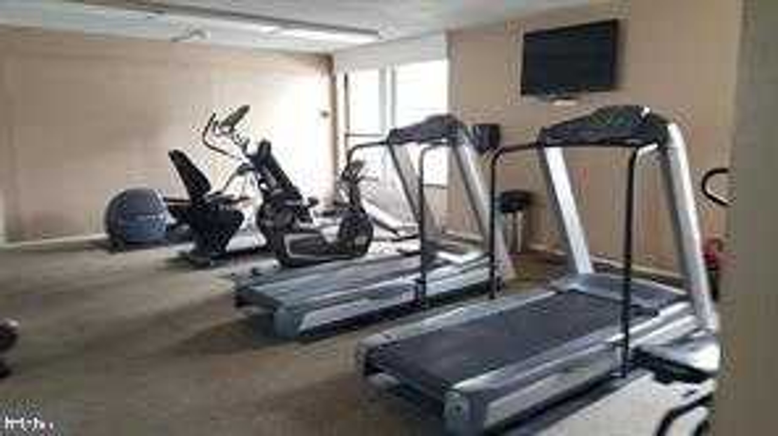 666 W Germantown Pike Apt 1212 photo 37