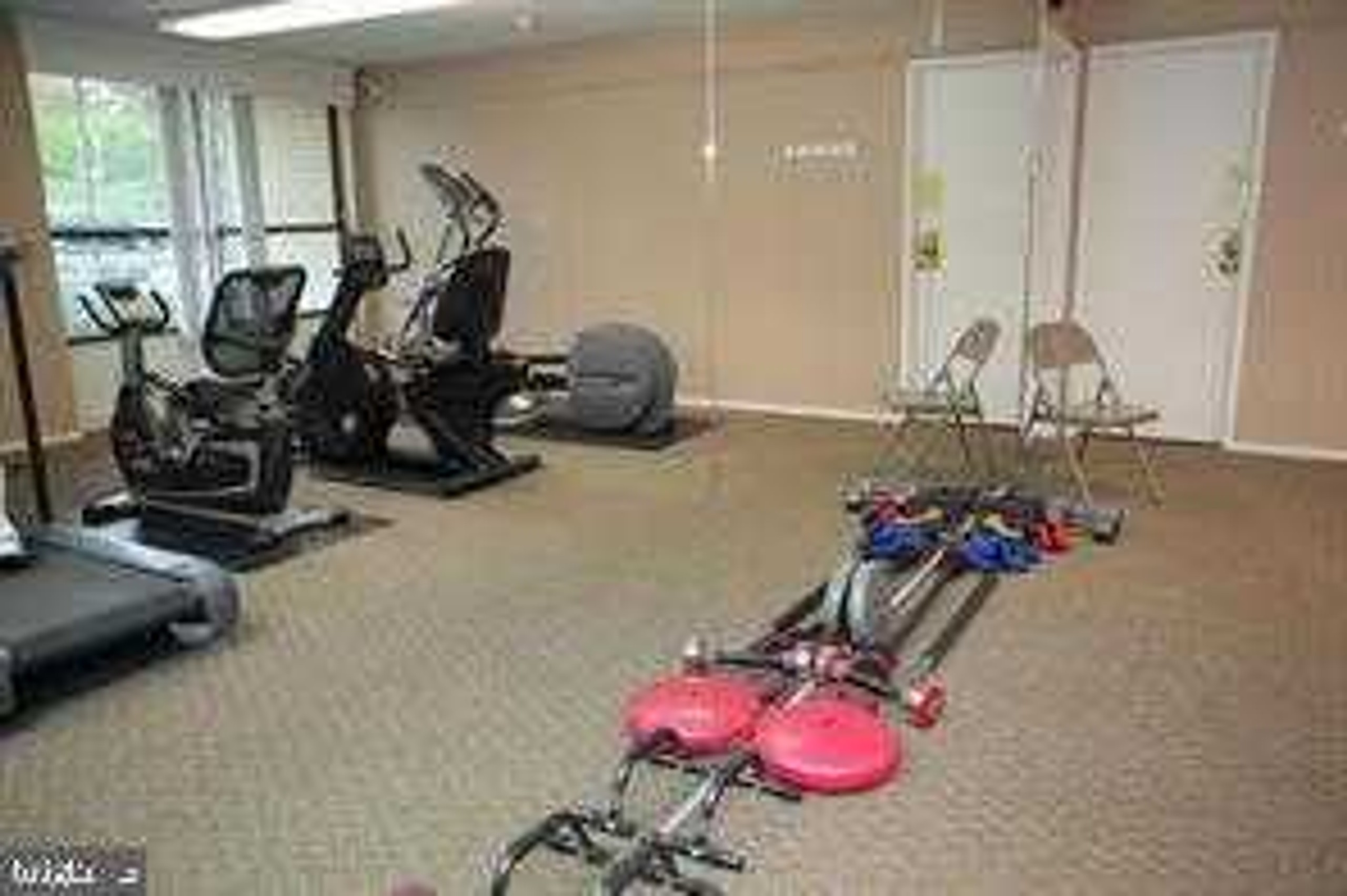 666 W Germantown Pike Apt 1212 photo 40