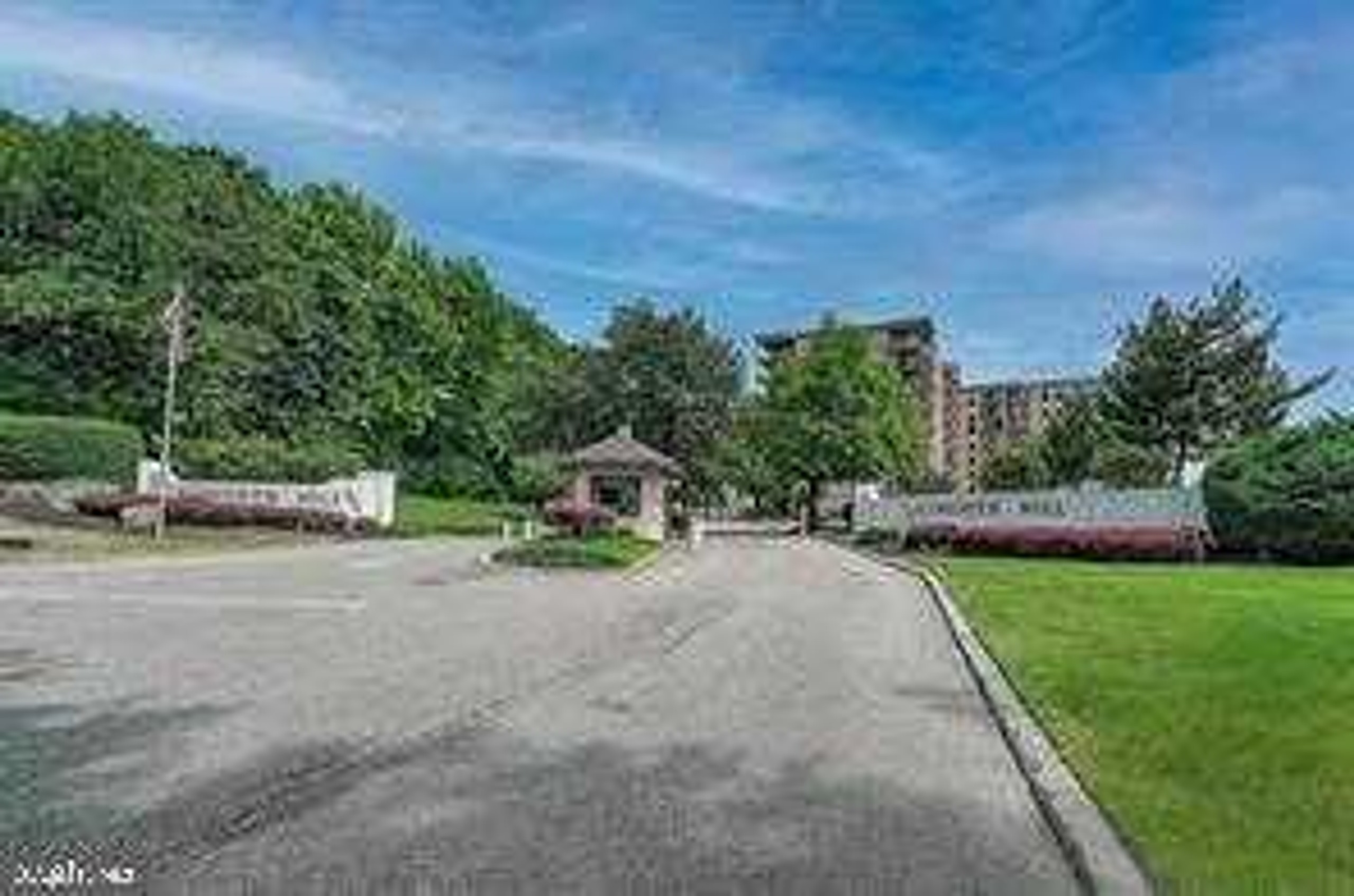 666 W Germantown Pike Apt 1212 photo 60