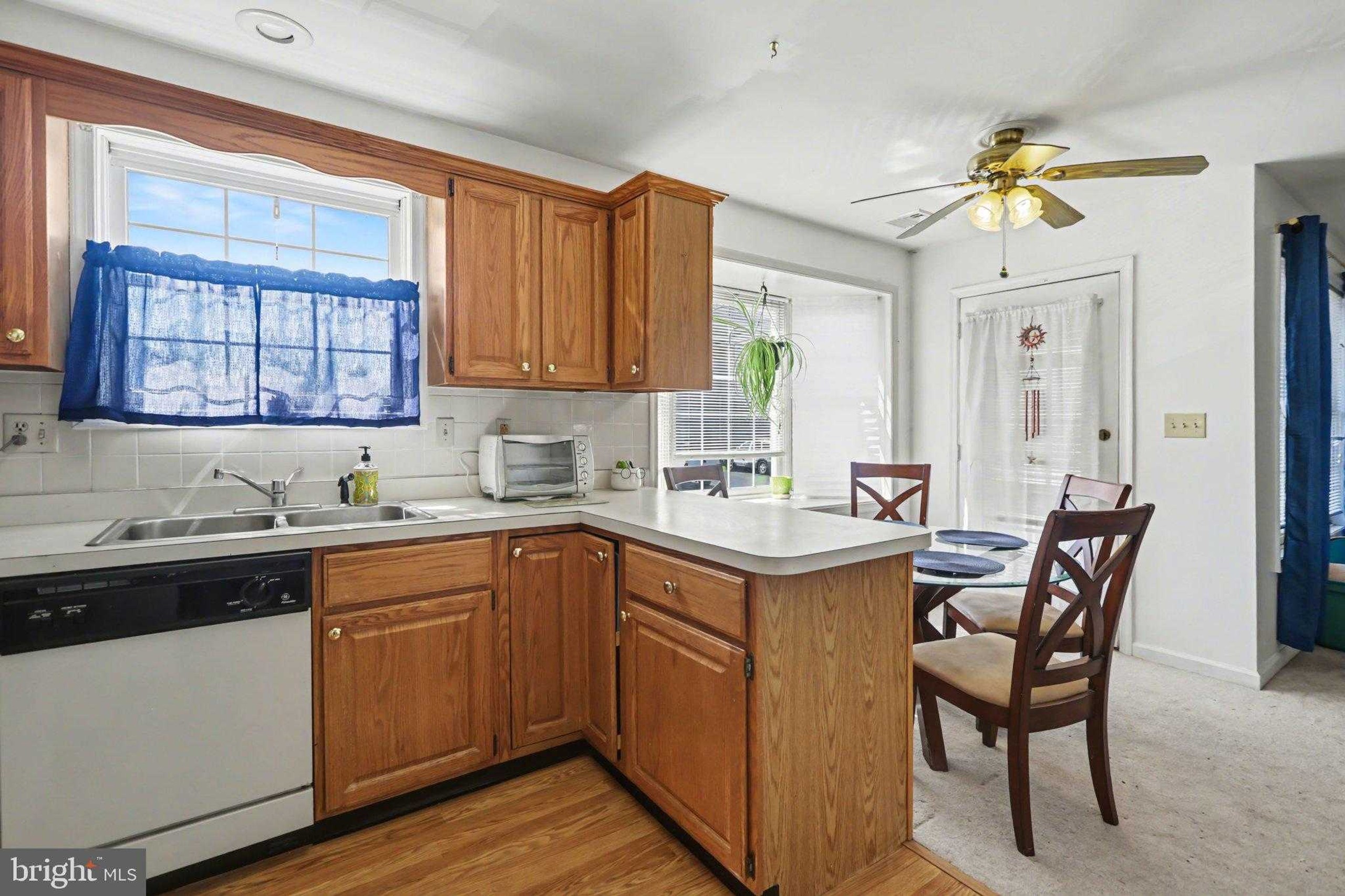 126 W Portland St Apt 5 photo 7