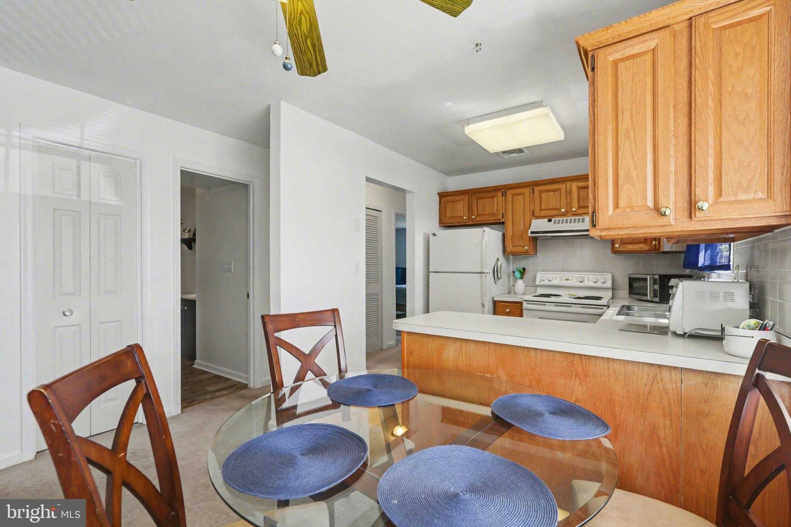126 W Portland St Apt 5 photo 9