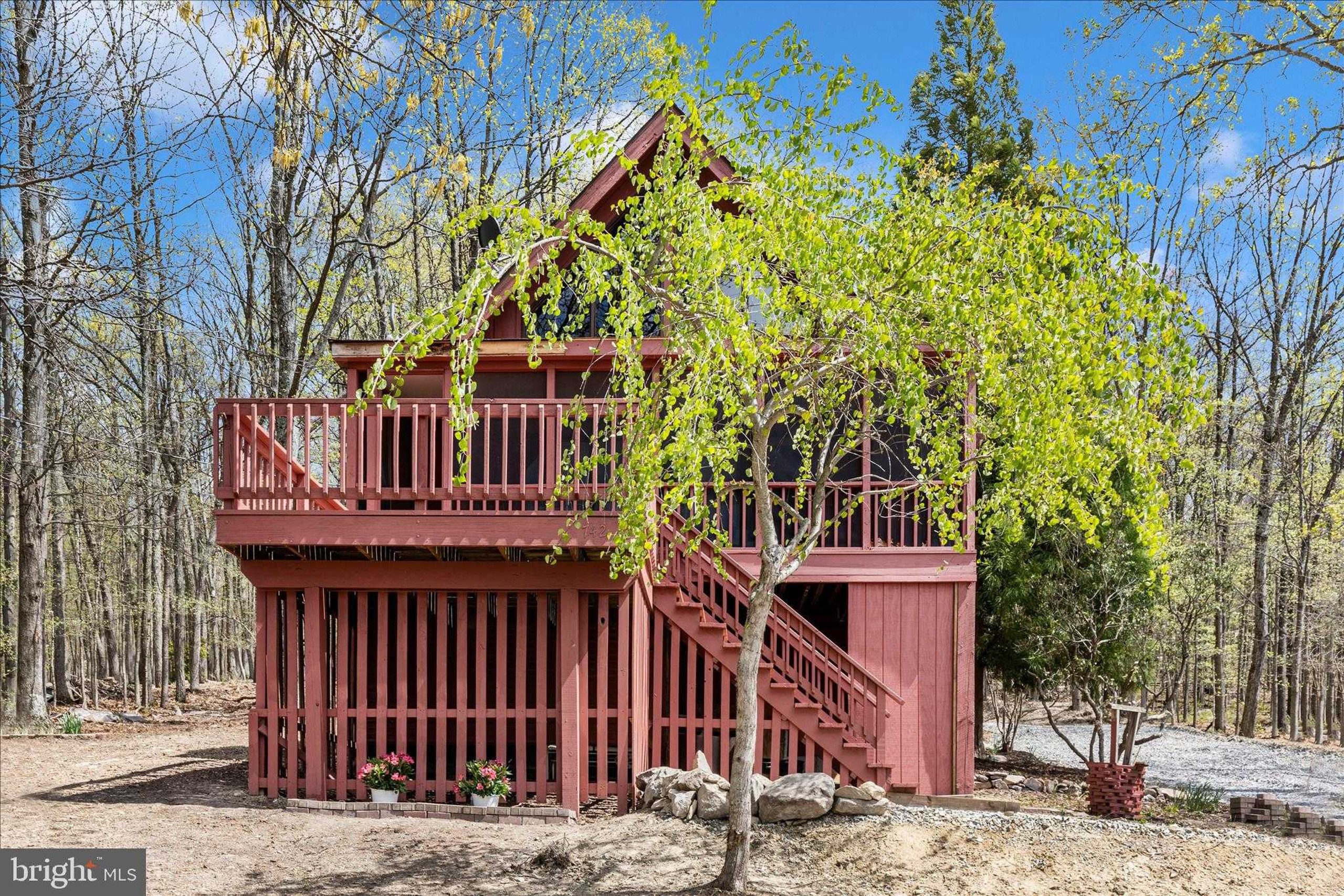 742 Skyline Trl, Harpers Ferry