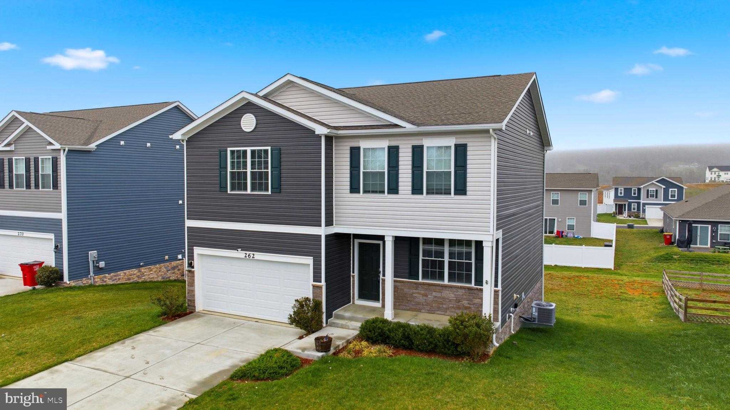 262 Aylesbury Ln, Martinsburg