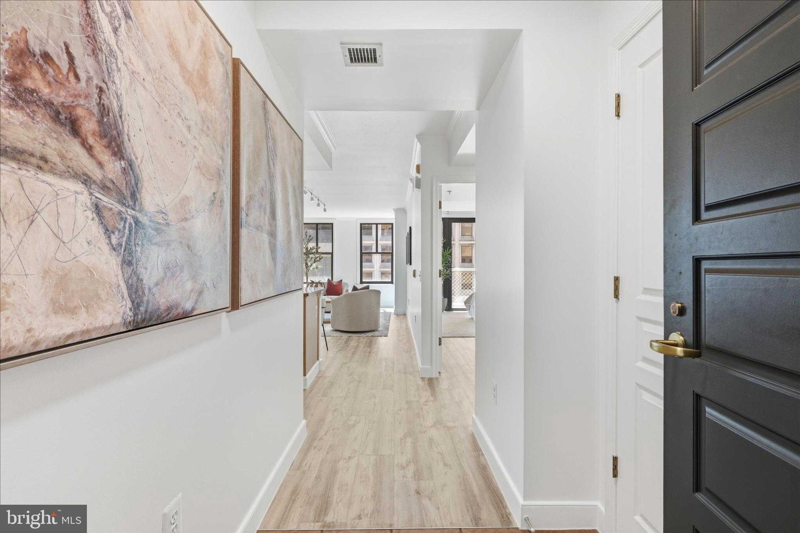 631 D St NW Apt 827, Washington