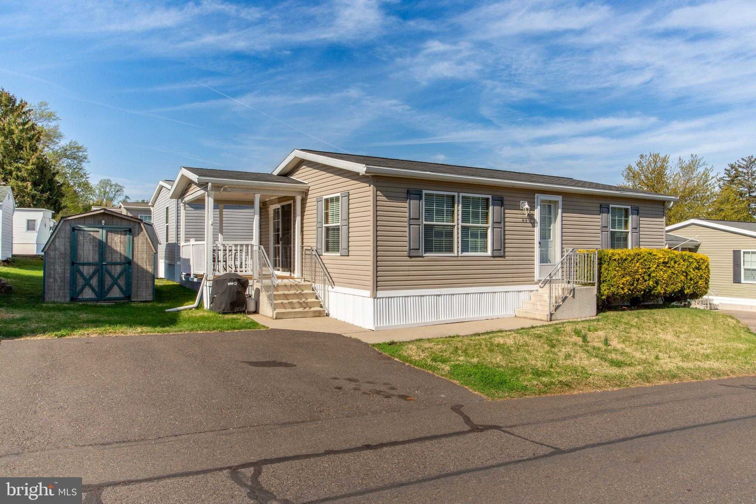 2304 Brownsville Rd, Feasterville Trevose