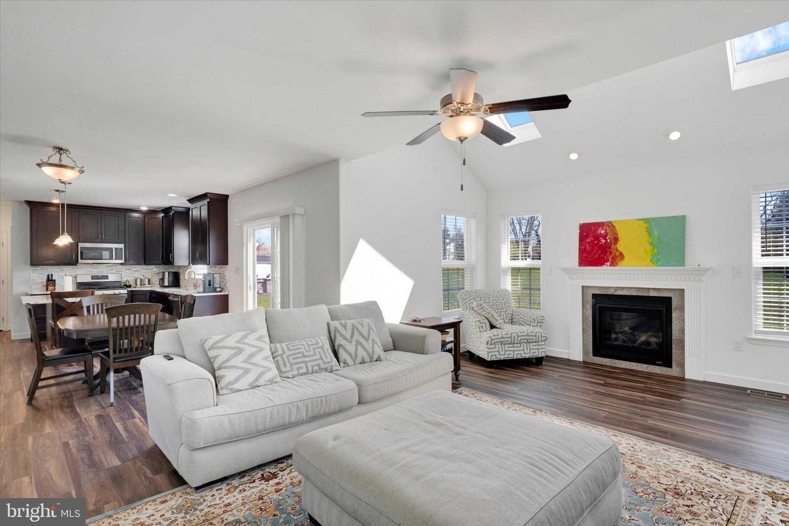 436 W Glen Tilt Ave photo 19