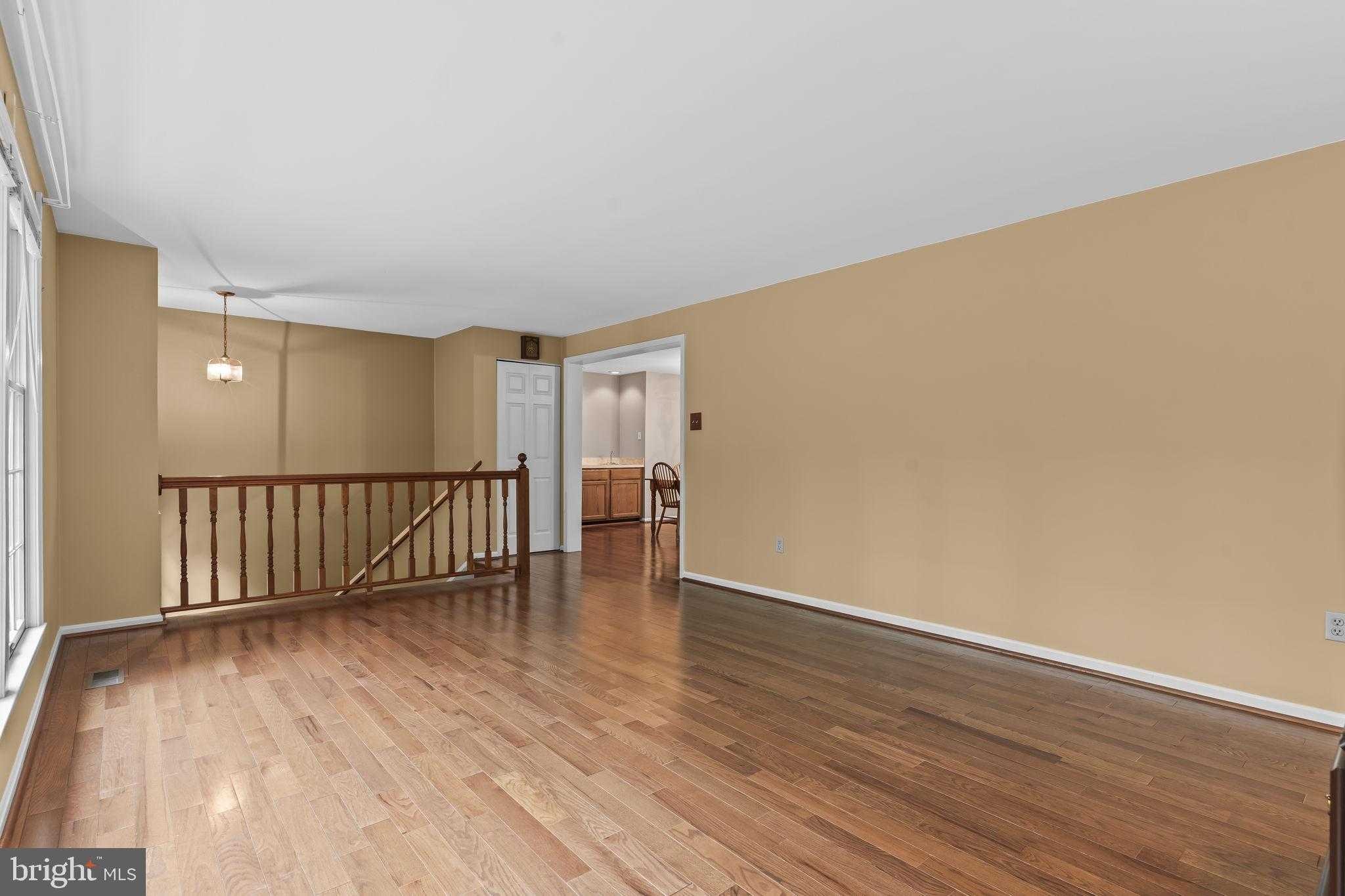 16055 Woodlark Dr photo 8