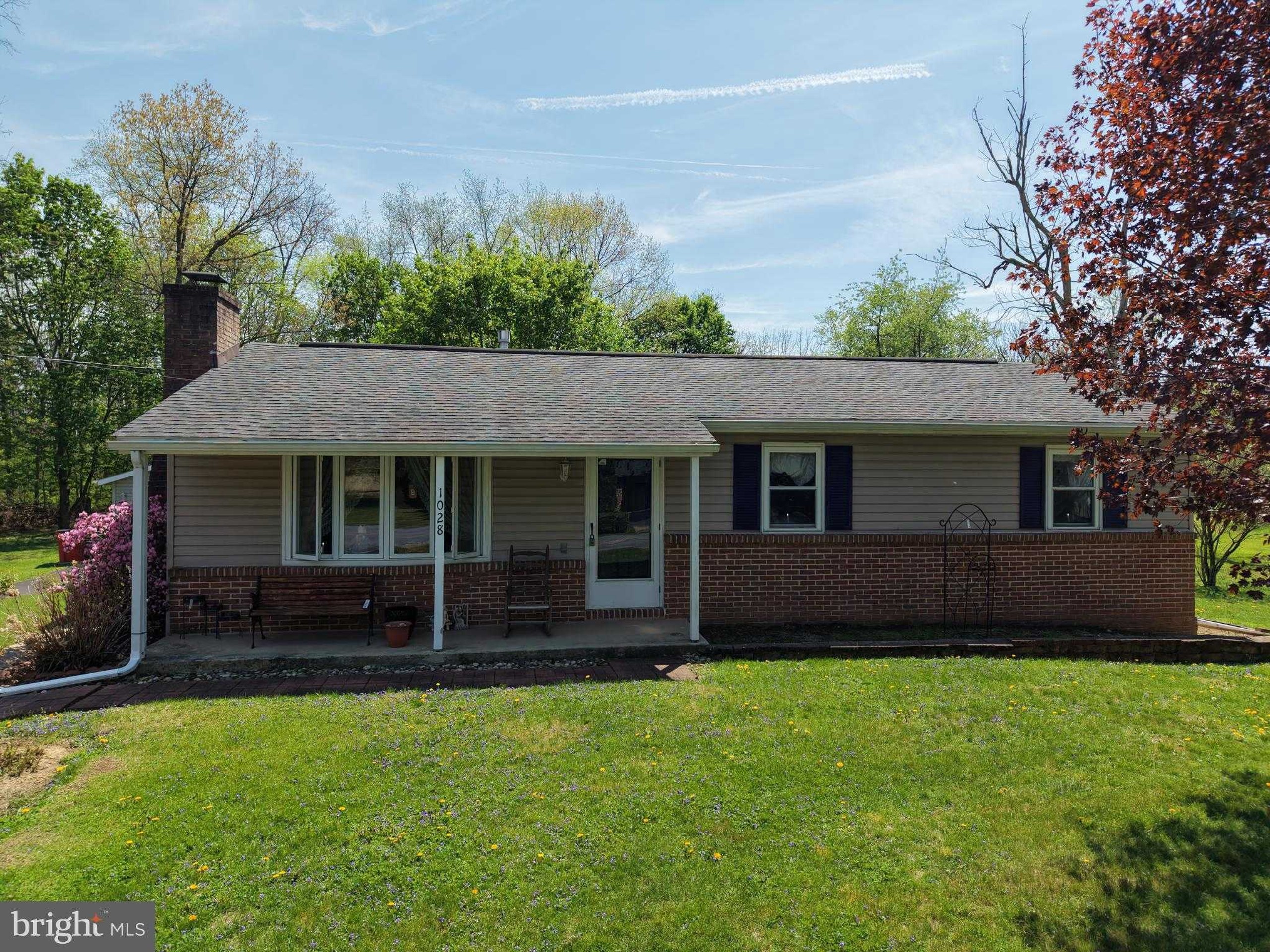 1028 Woodland Pkwy photo 3