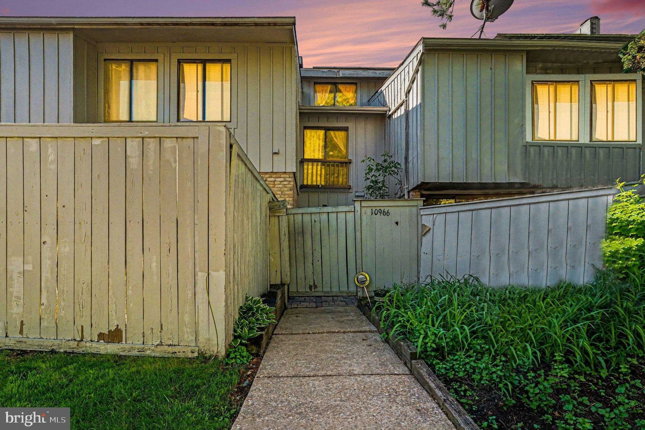 10966 Trotting Ridge Way # 6, Columbia