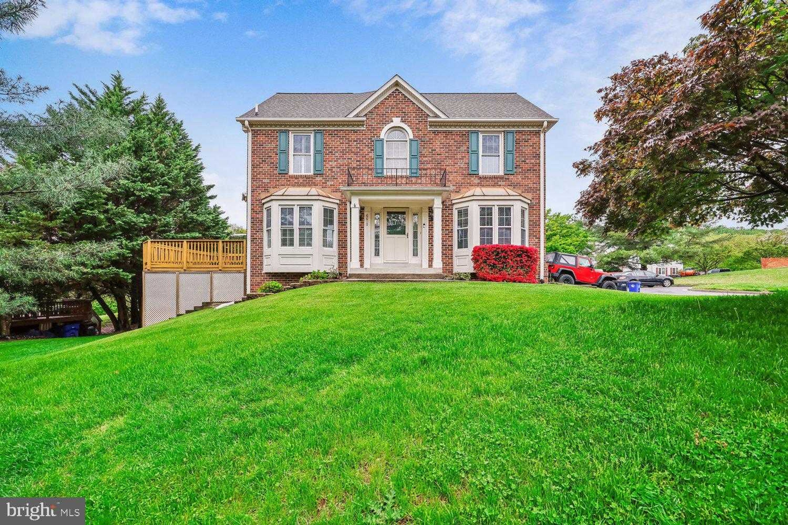 6610 Commodore CT, New Market