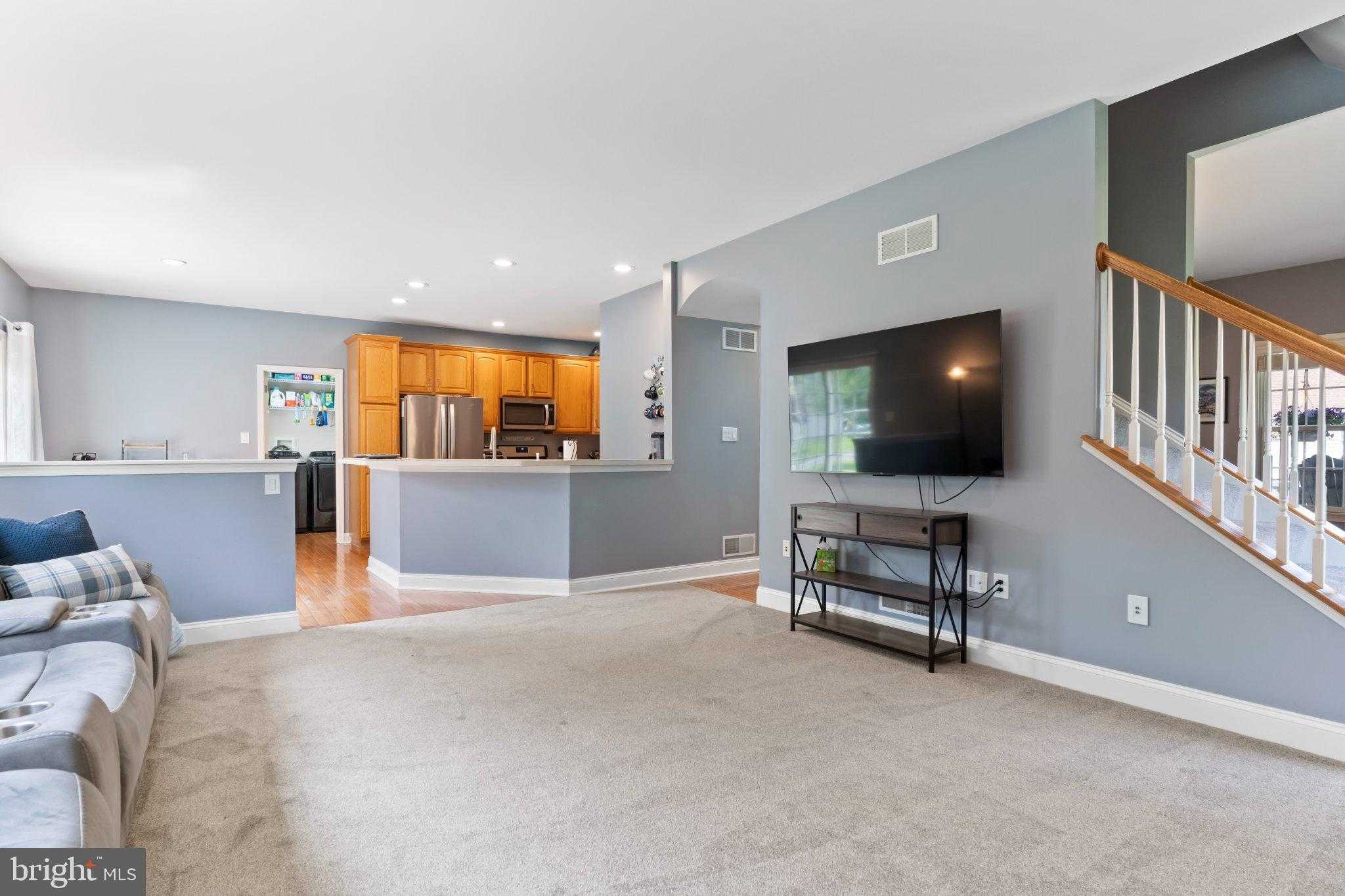 501 Jacob Ln photo 7