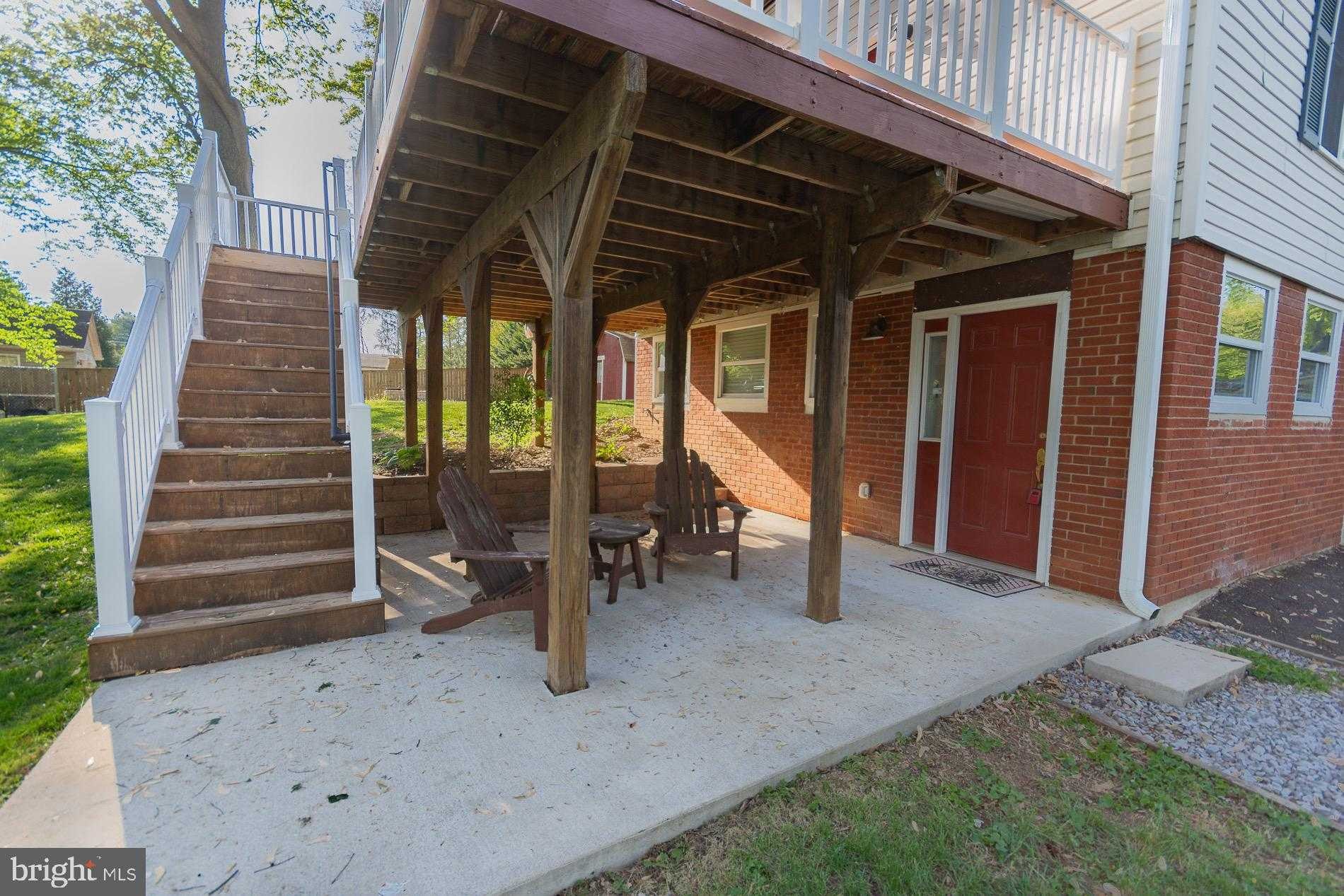 98 Woodcock Ave photo 52