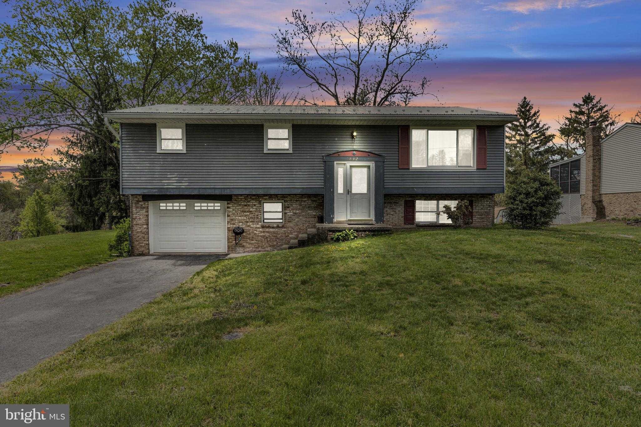 832 Stoney Creek Dr