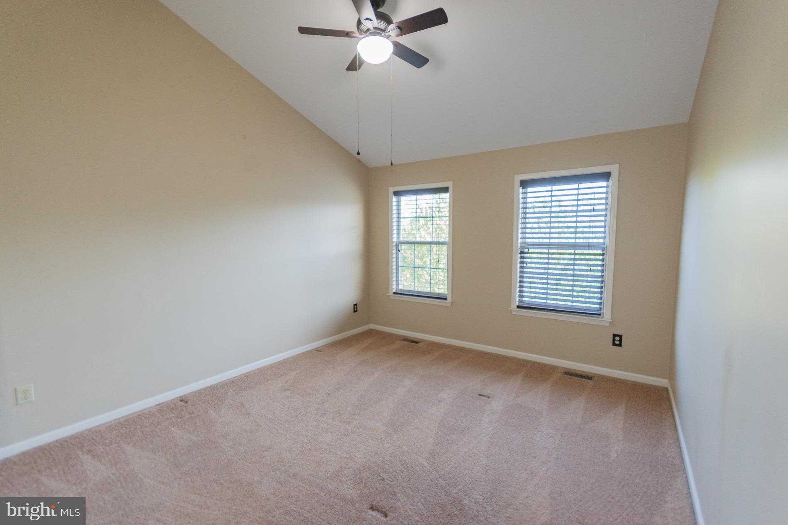 103 Lacosta Blvd photo 35