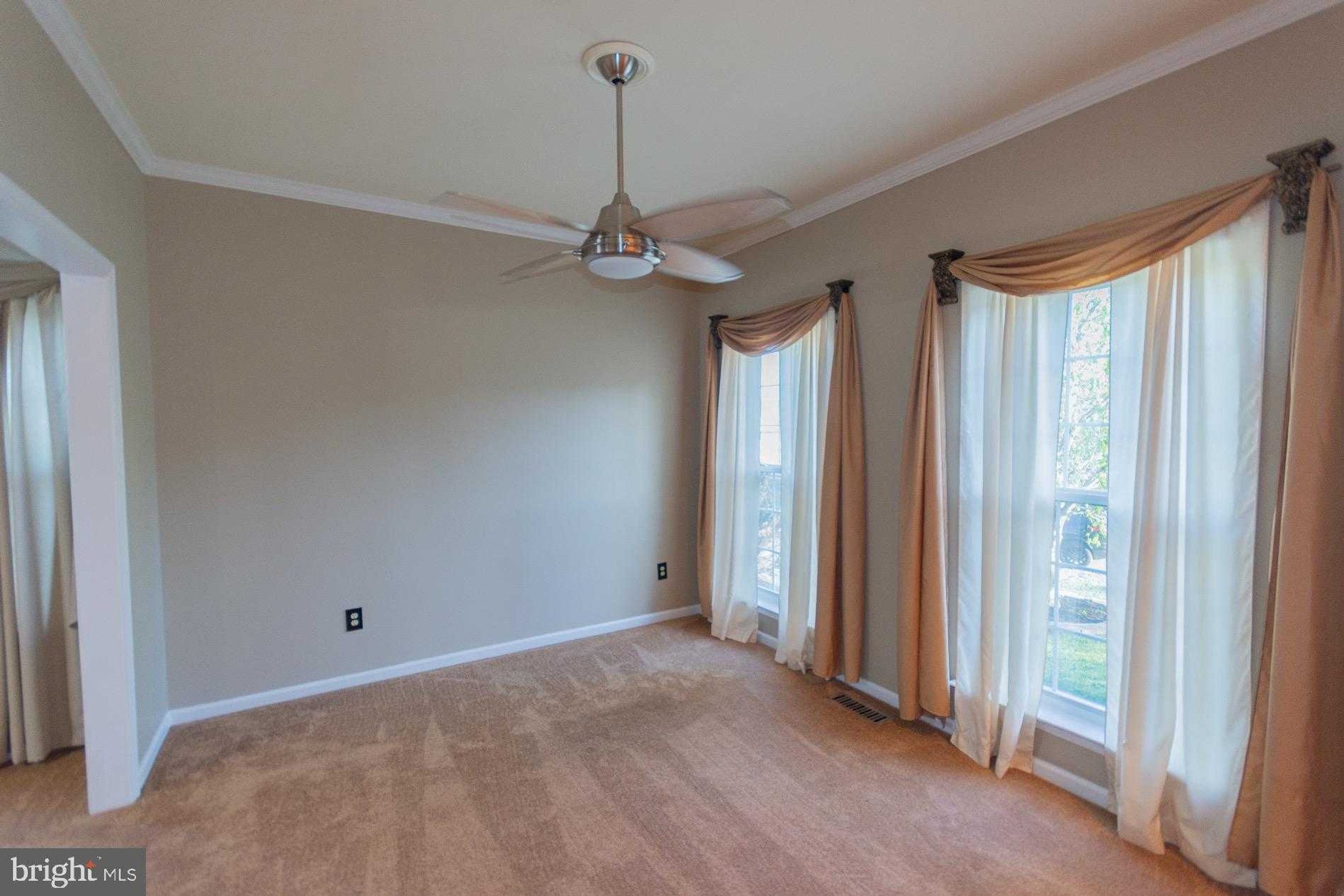 103 Lacosta Blvd photo 4