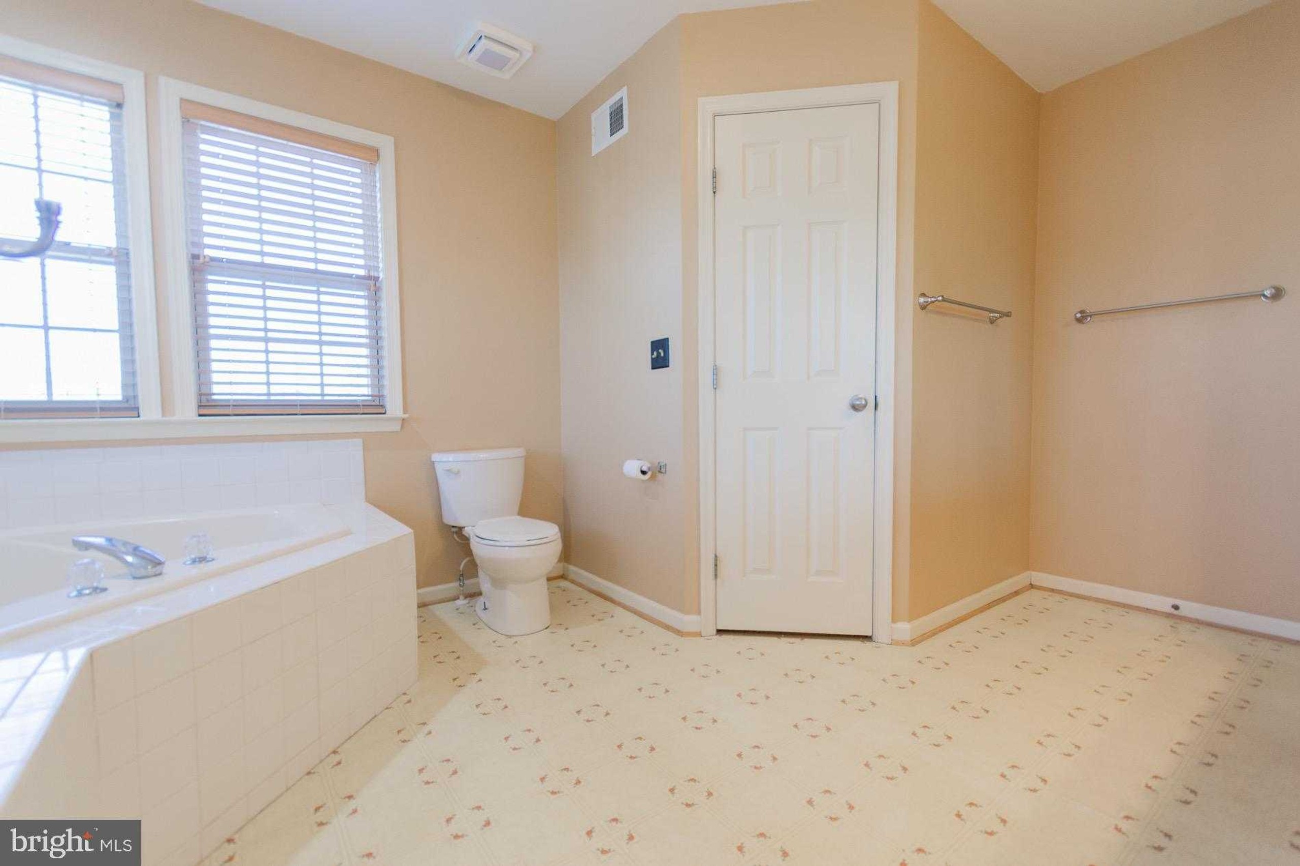103 Lacosta Blvd photo 48