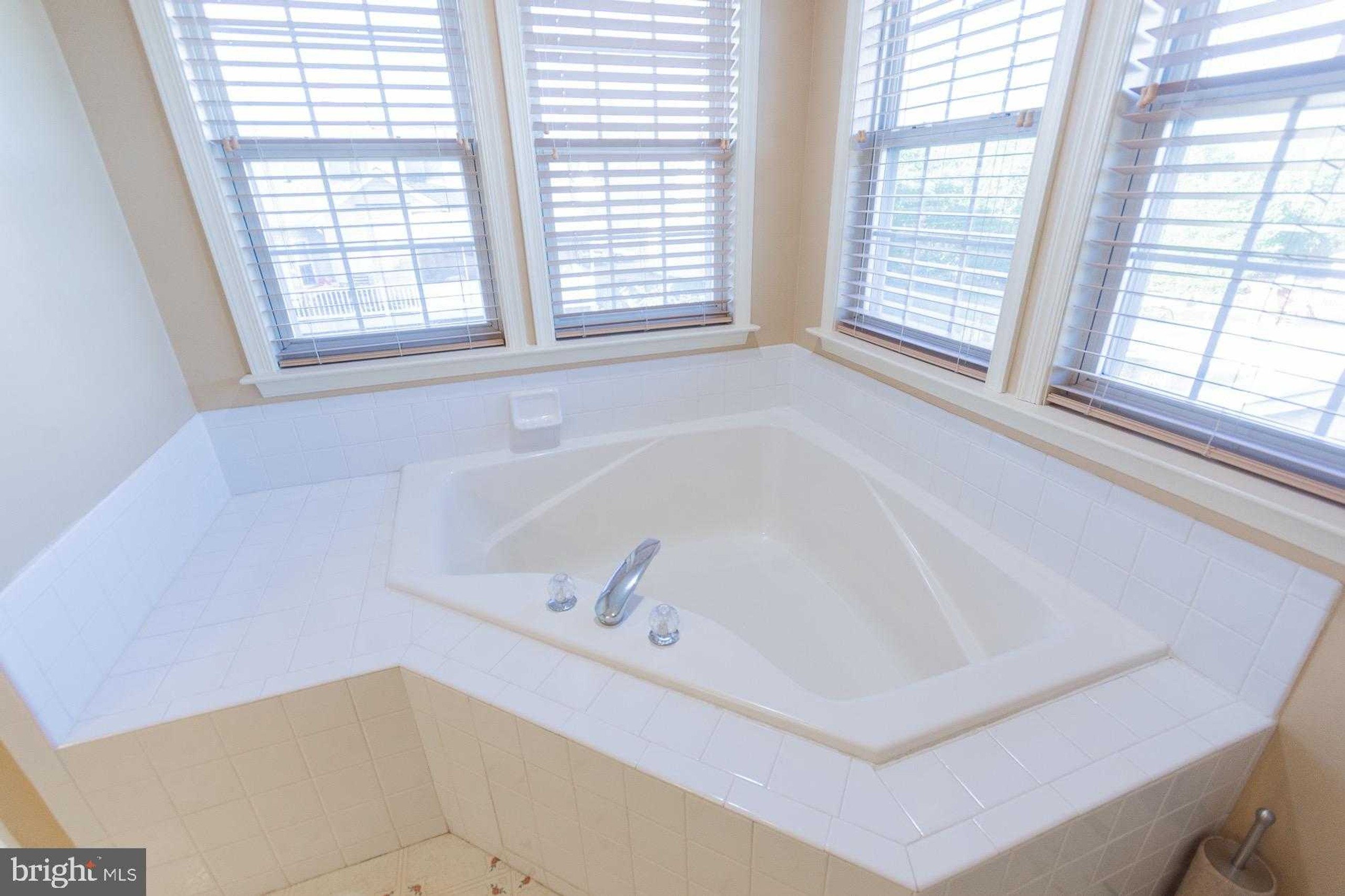 103 Lacosta Blvd photo 52