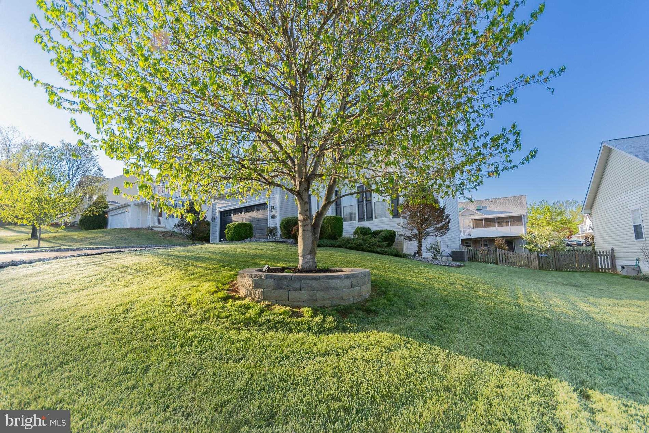 103 Lacosta Blvd photo 86