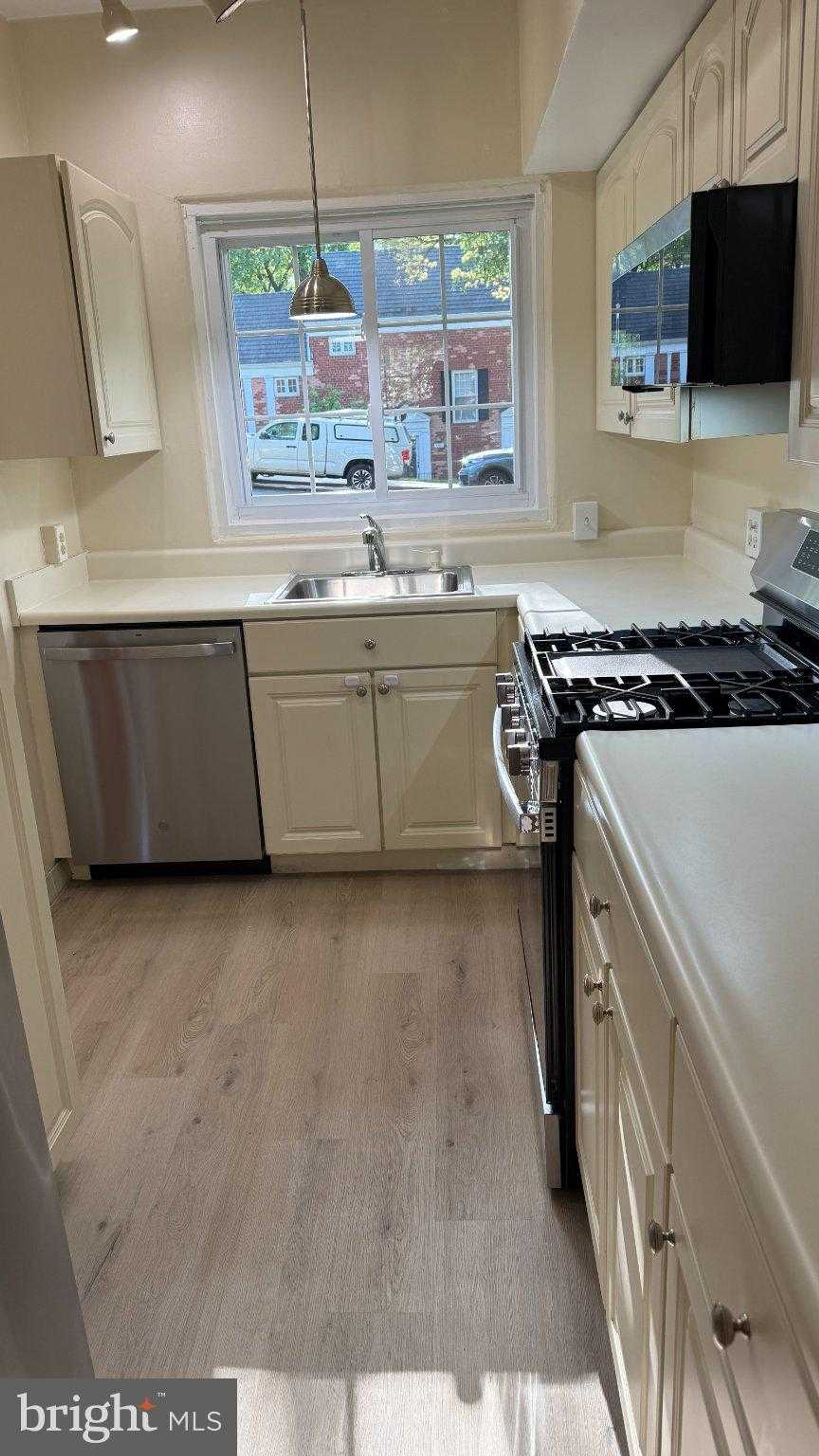3539 Martha Custis Dr photo 19