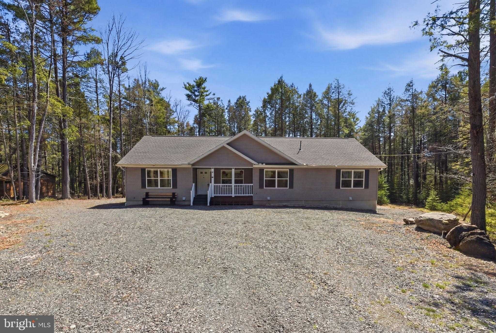 506 Sir Jeoffrey CT photo 2