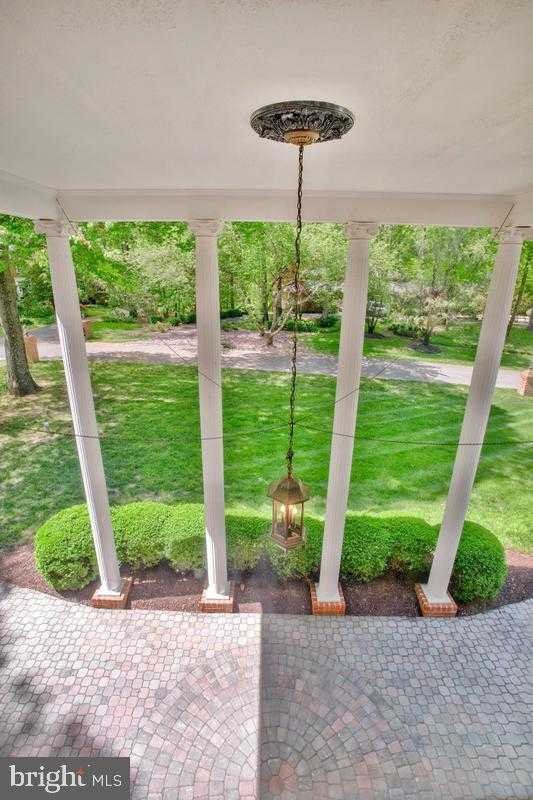 1415 Sir William Way photo 35