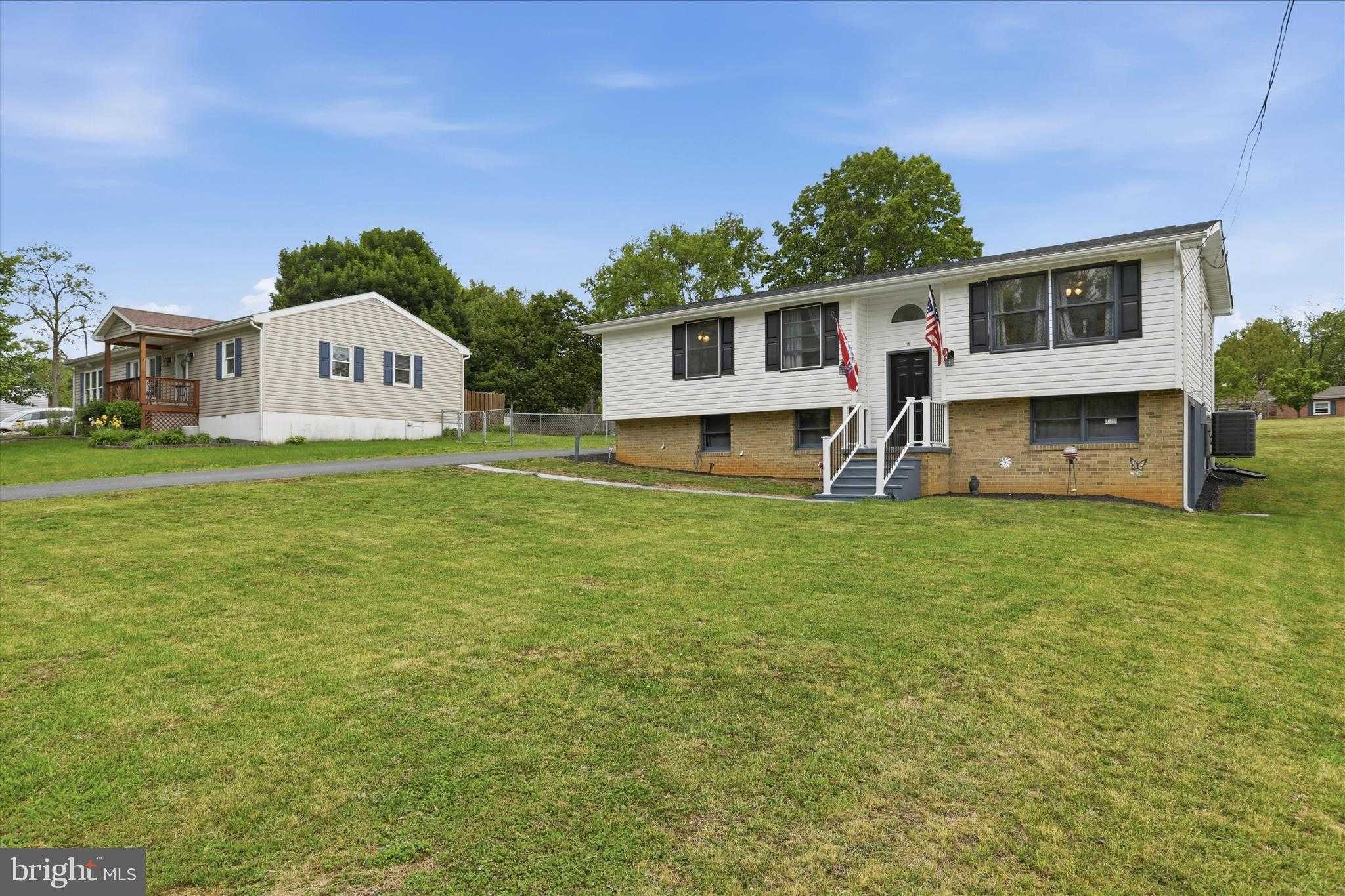 110 Hedrick Ave photo 3