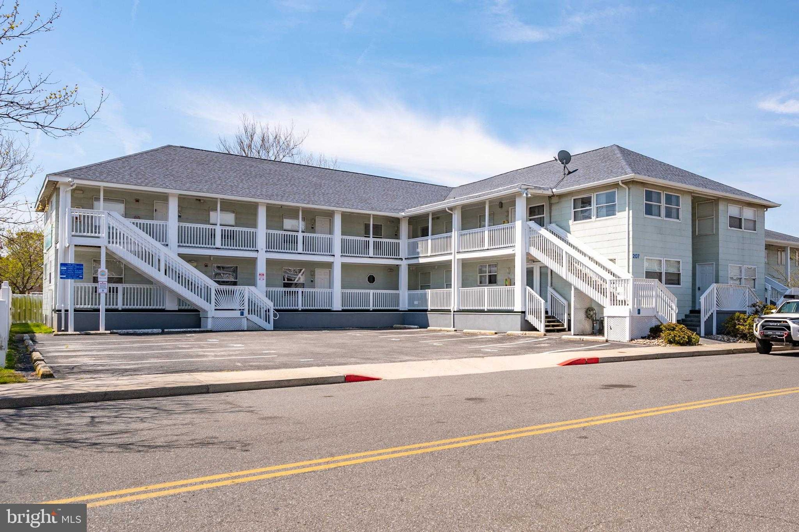 207 8th St # 203e, Ocean City