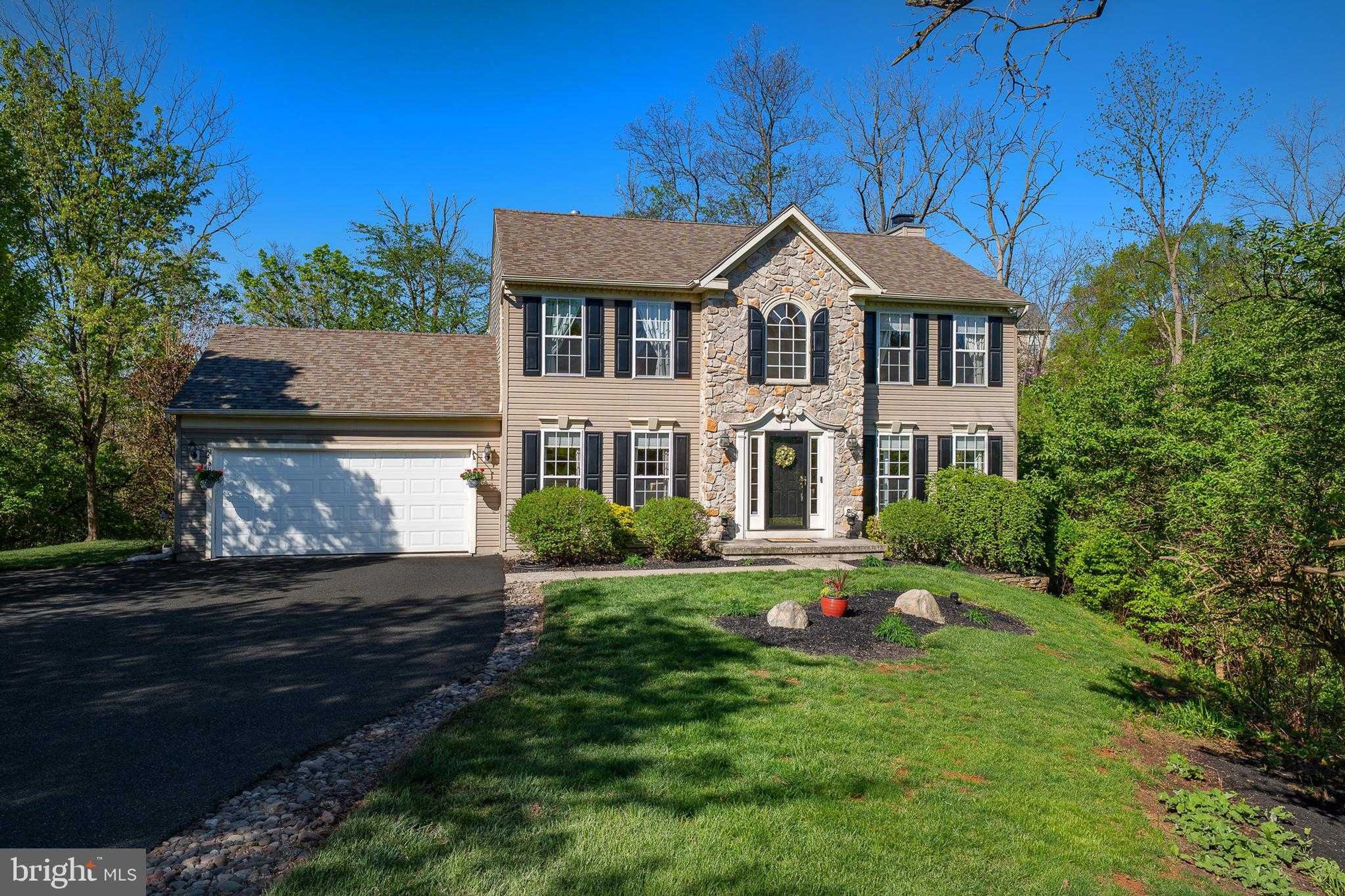 903 Maplewood Dr, Douglassville