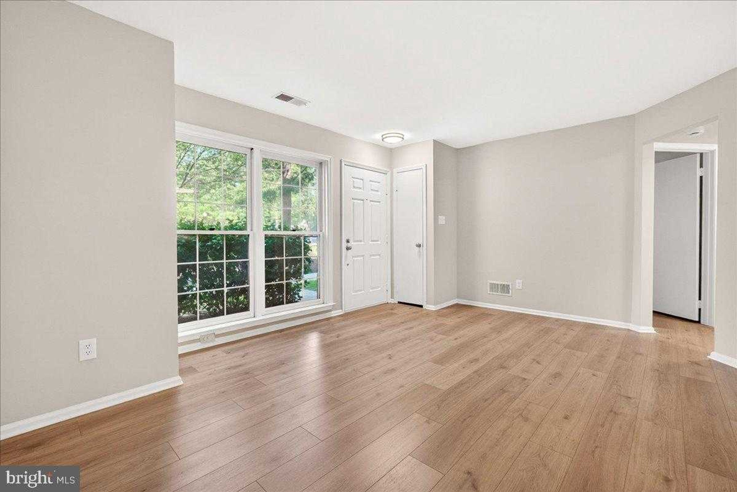 5700 Brewer House Cir photo 5