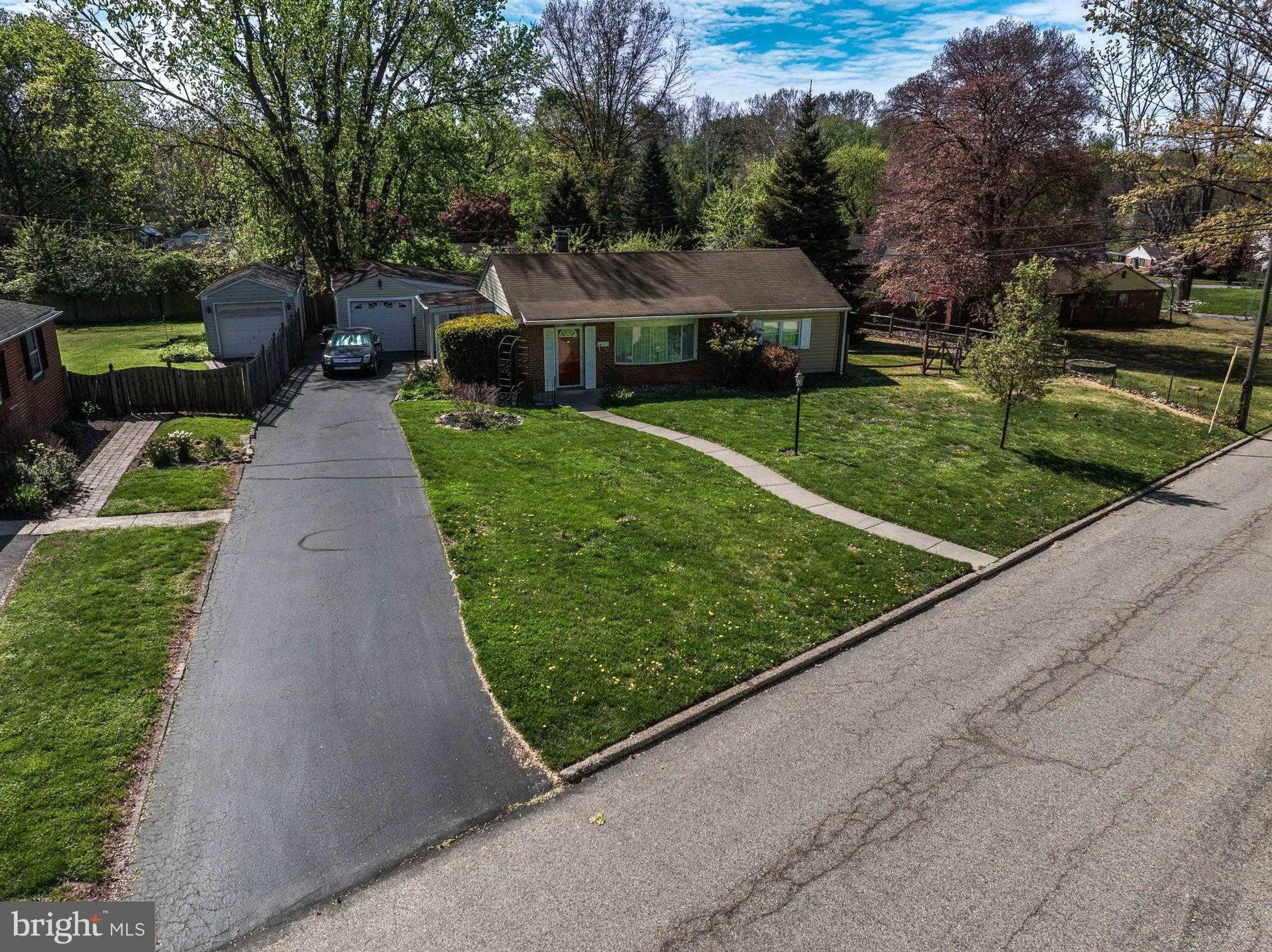18 Mulberry Ln, Plymouth Meeting