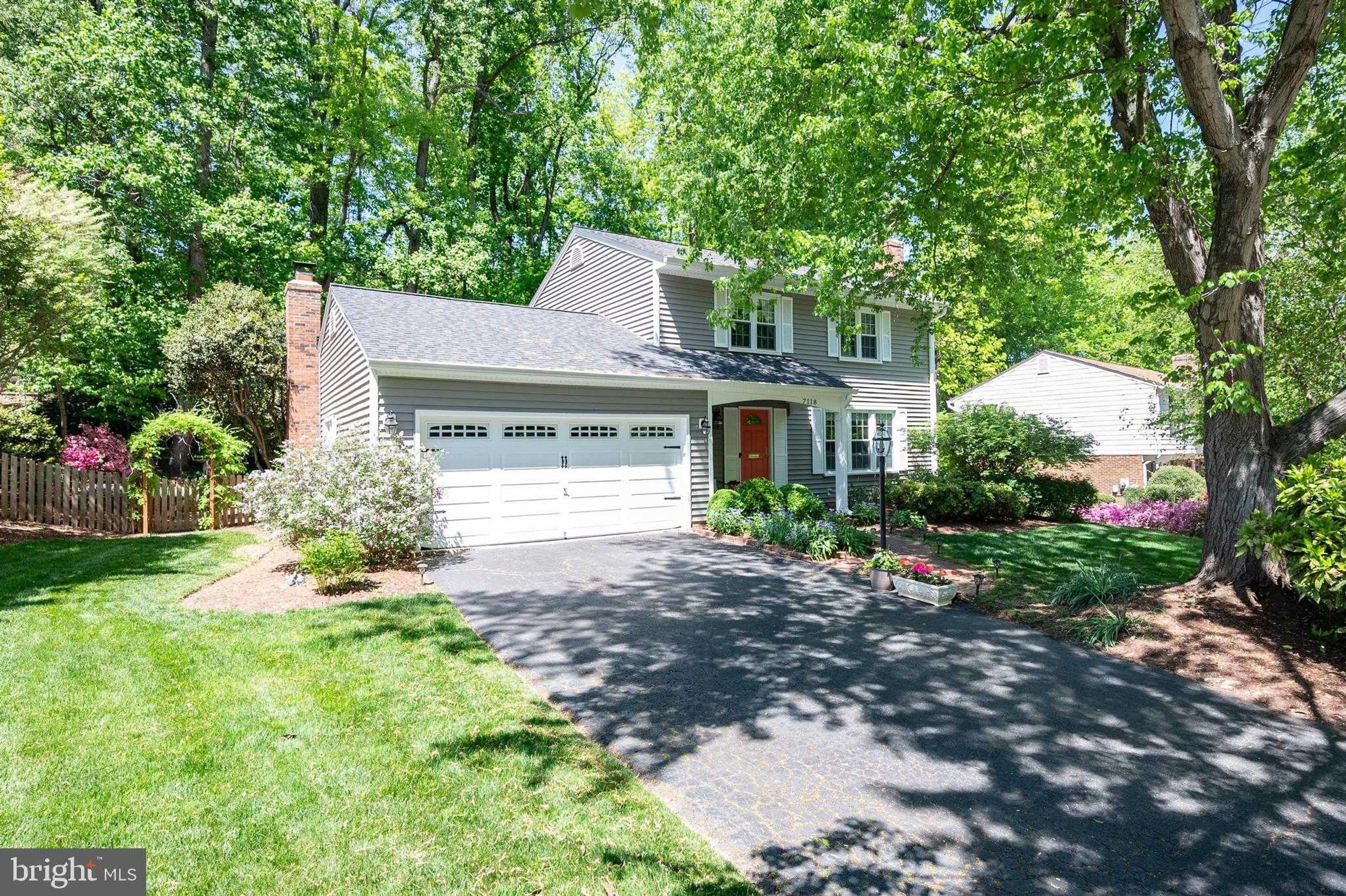 7118 Devonshire Rd, Alexandria