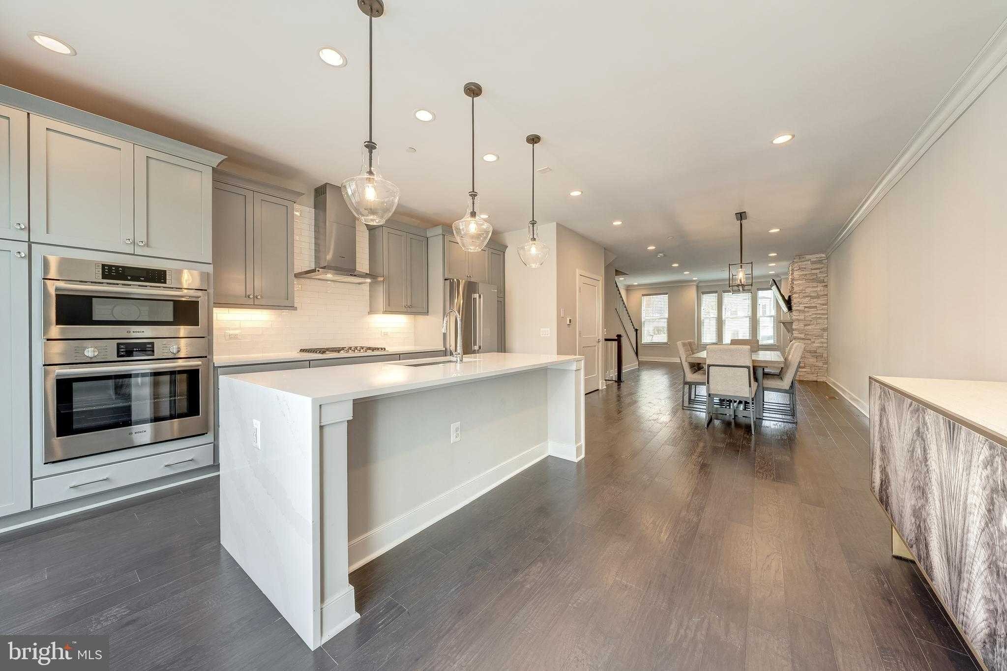 10326 Grosvenor Pl photo 17