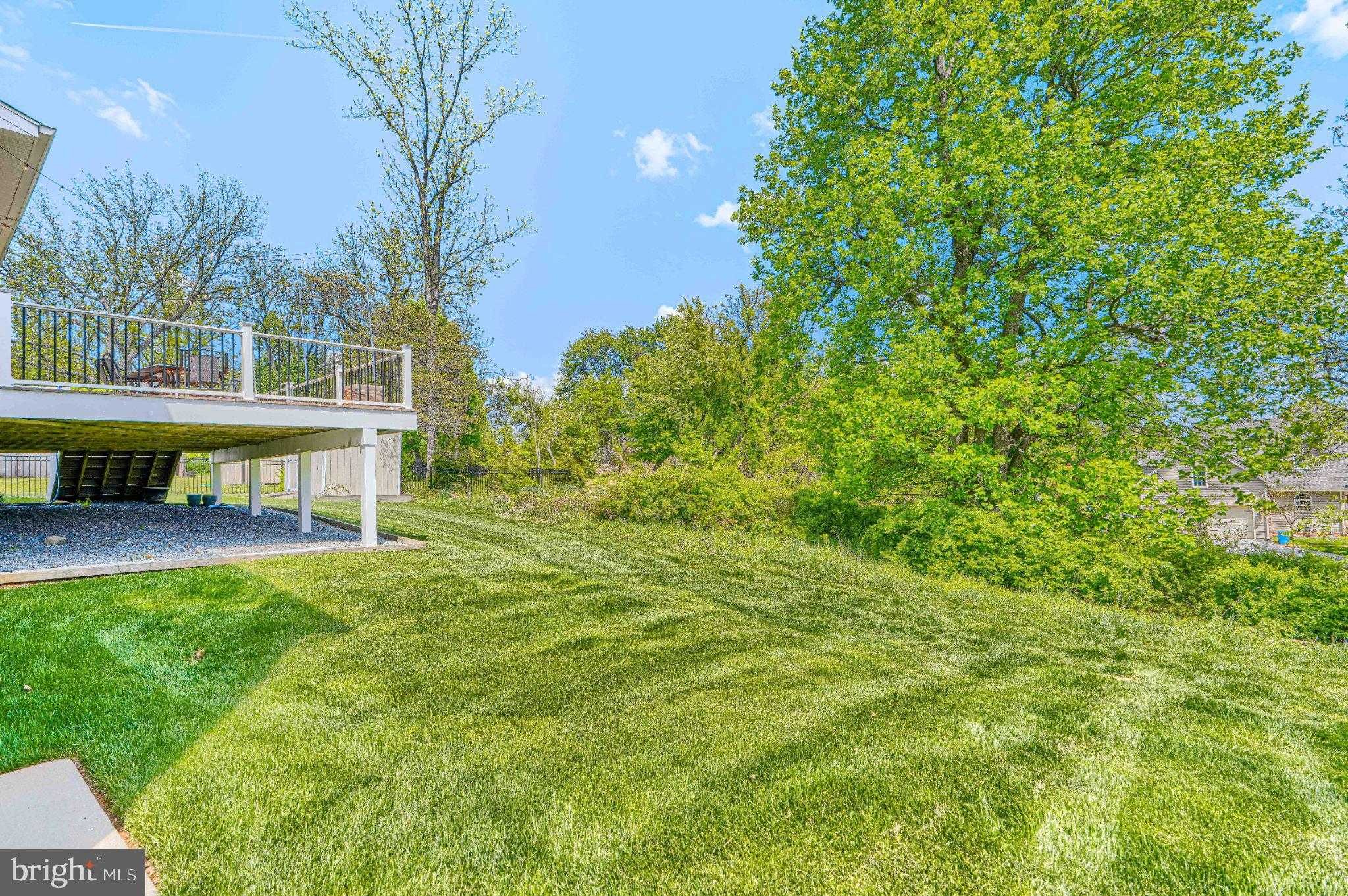 406 Sherwood Rd photo 59