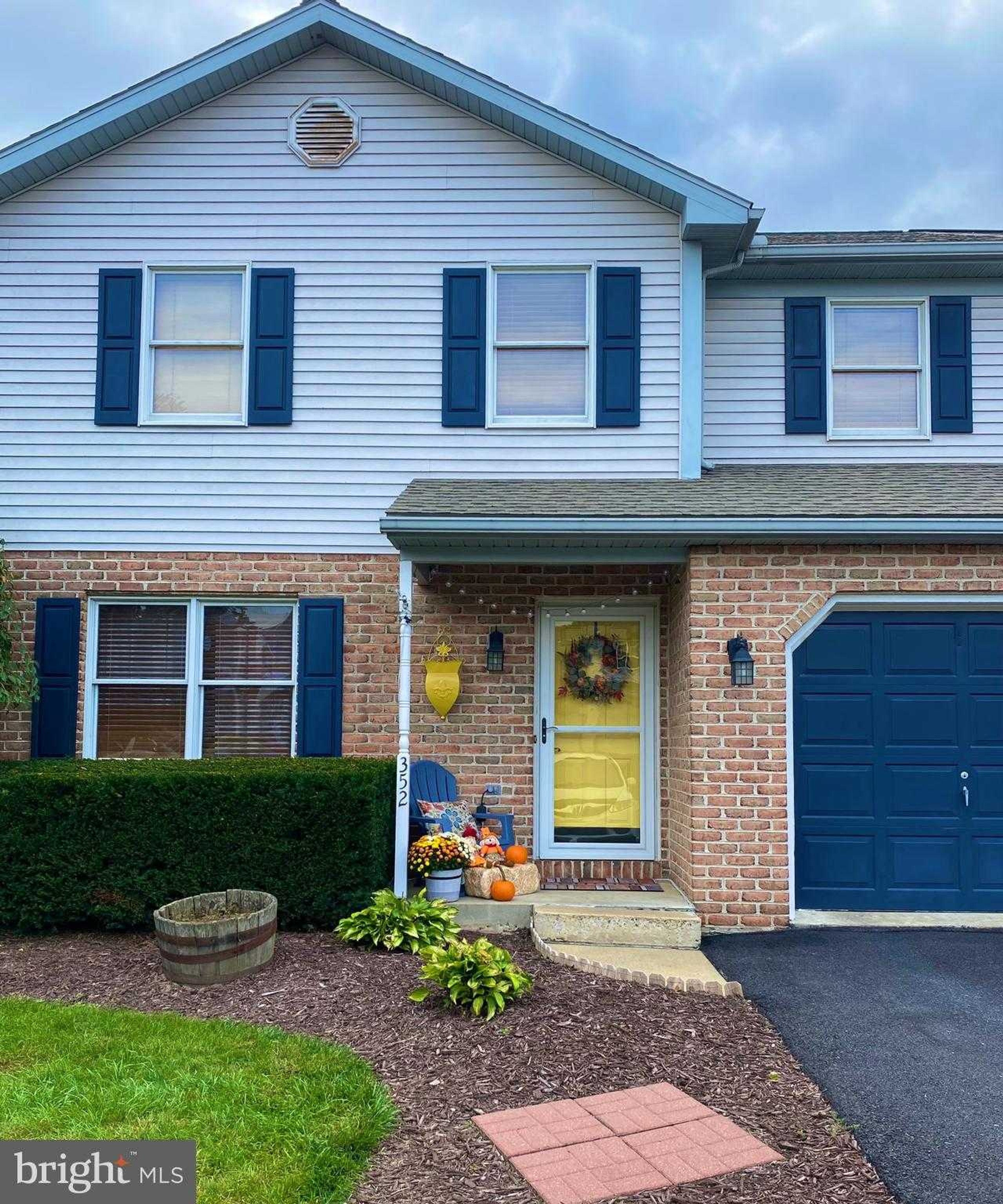 352 Saddlebrook Dr, Wernersville