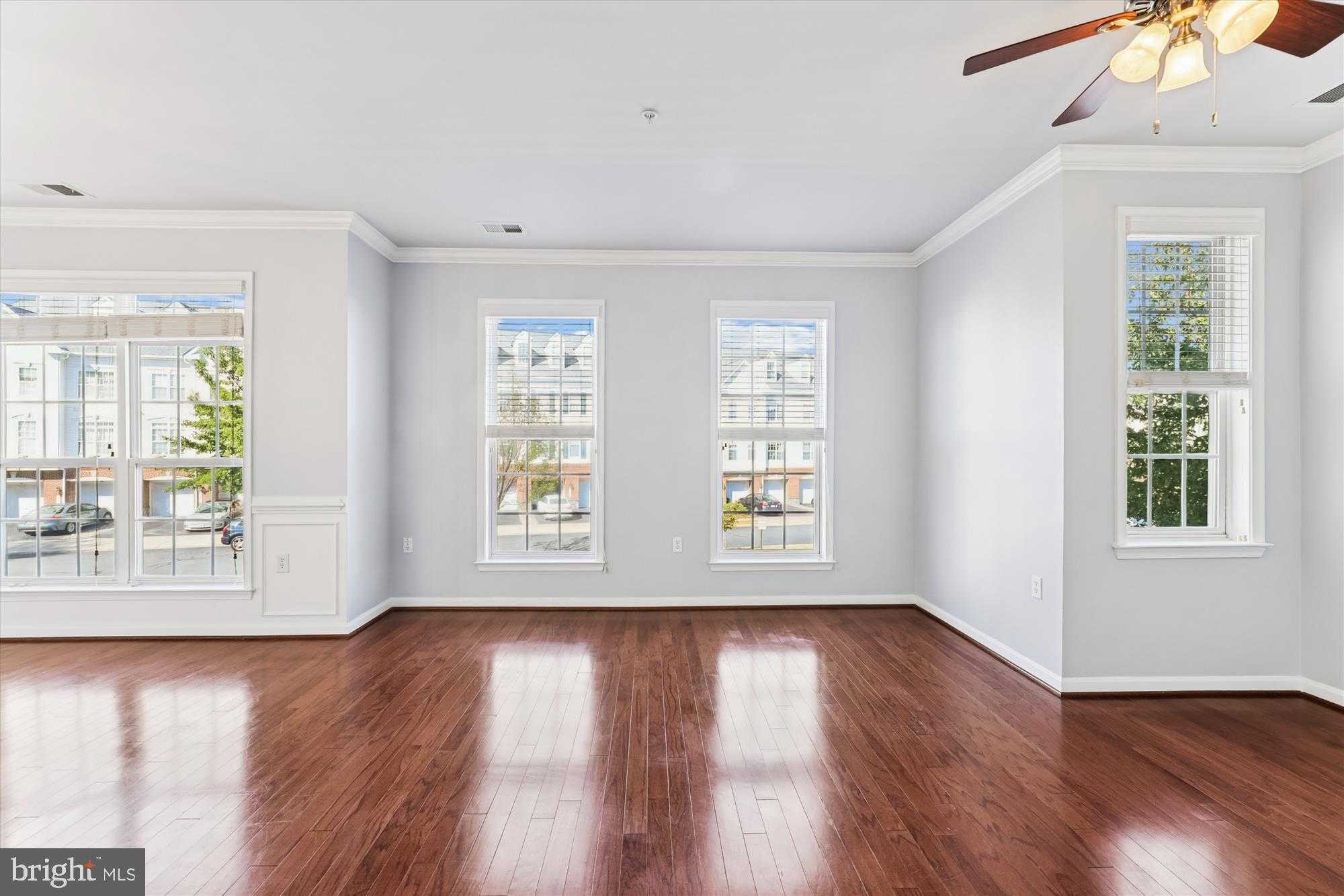 6821 Hampton Bay Ln photo 8